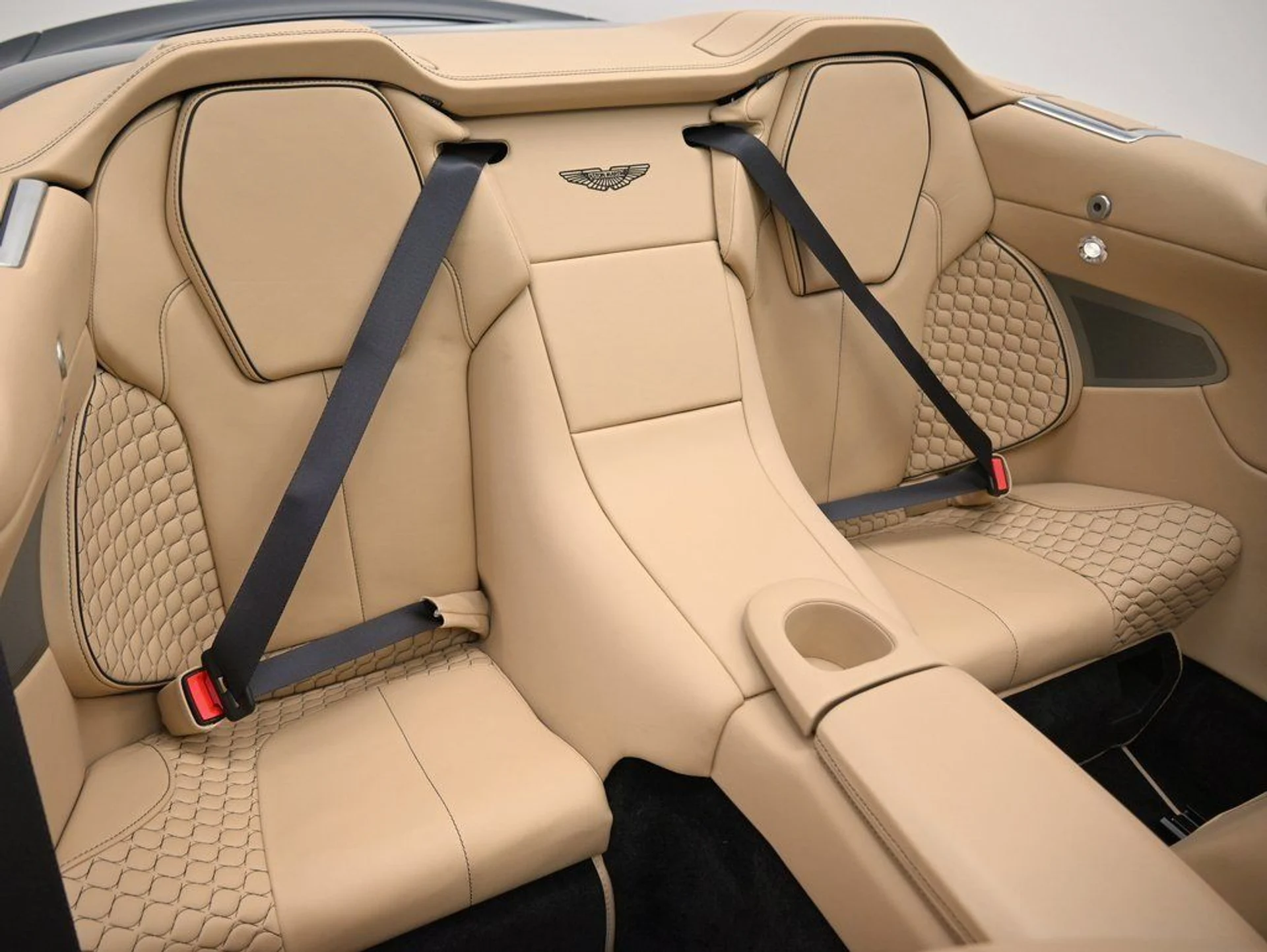 mph012_1018939156_35e5db26a505cbd70ee39f26e7cb9329_40070bc3e3