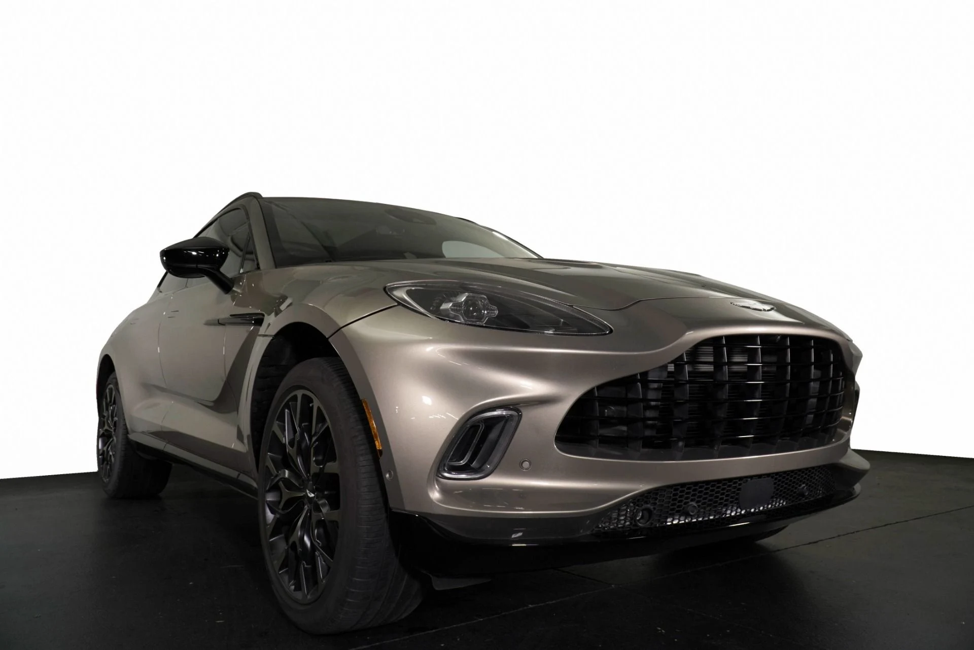 mph012_102561914_Used_2021_Aston_Martin_DBX_Timeless_CPO_1767120477_4de01052df
