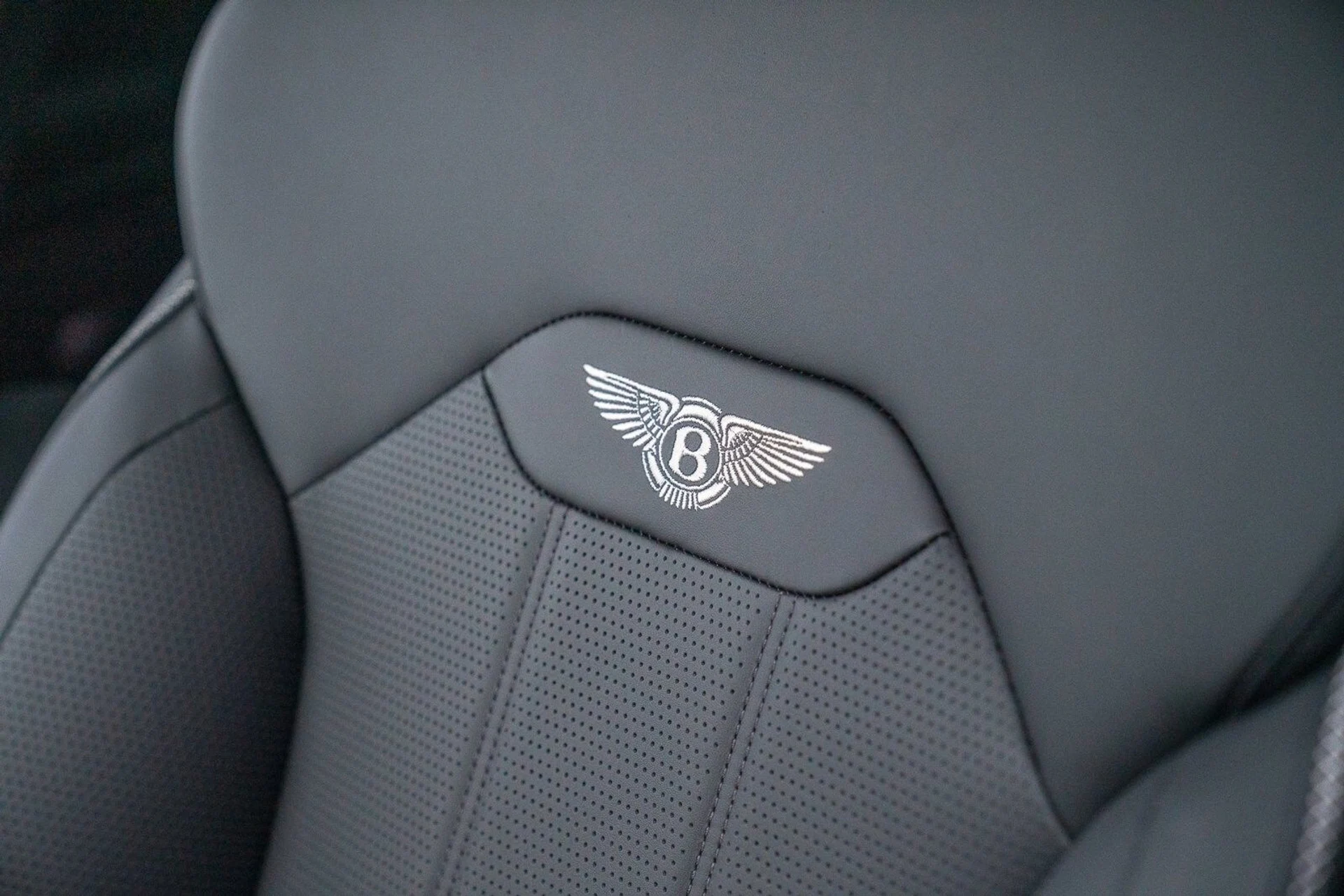 mph012_1032871307_837f6032f9203d3a831b62c83ef79119x_8b9f86ad47