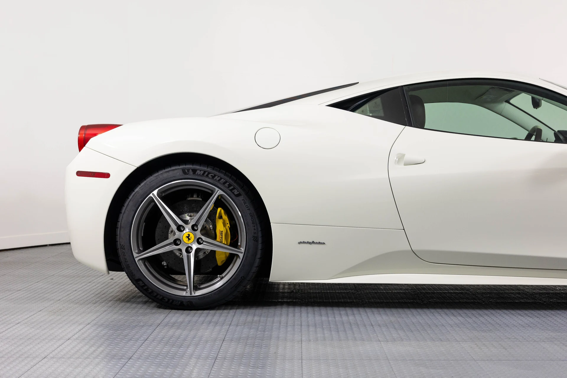 mph012_1037127982_b4f0fc9e7b4faedf70ddb24c8be83021_5994c22d46