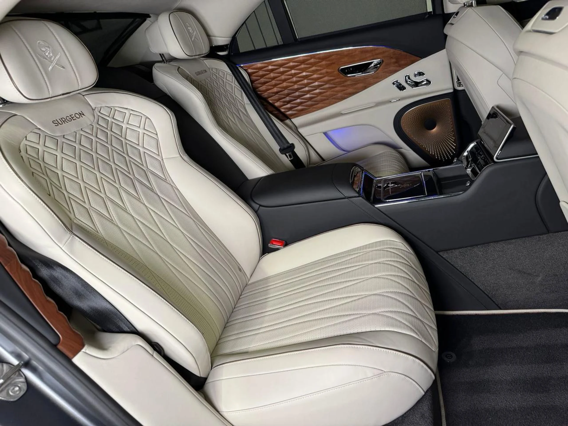 mph012_1046153830_345c7df7e6748edf871d01035da9034c_d8d23547f2