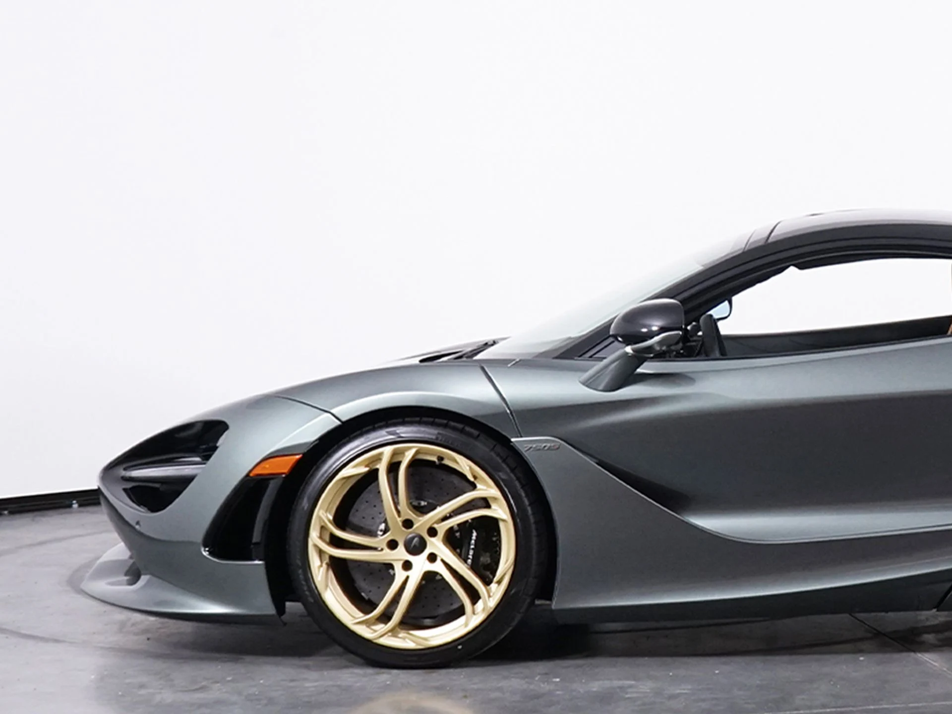 mph012_1047164879_b07fe4e4d3bc0169eea872716c1744ddx_334112c780