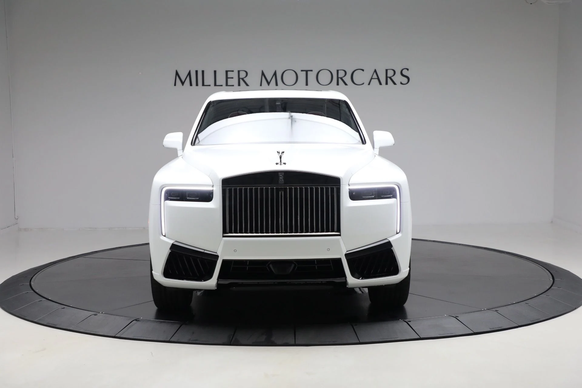 mph012_1047482855_Used_2025_Rolls_Royce_Black_Badge_Cullinan_a0cf0a8654