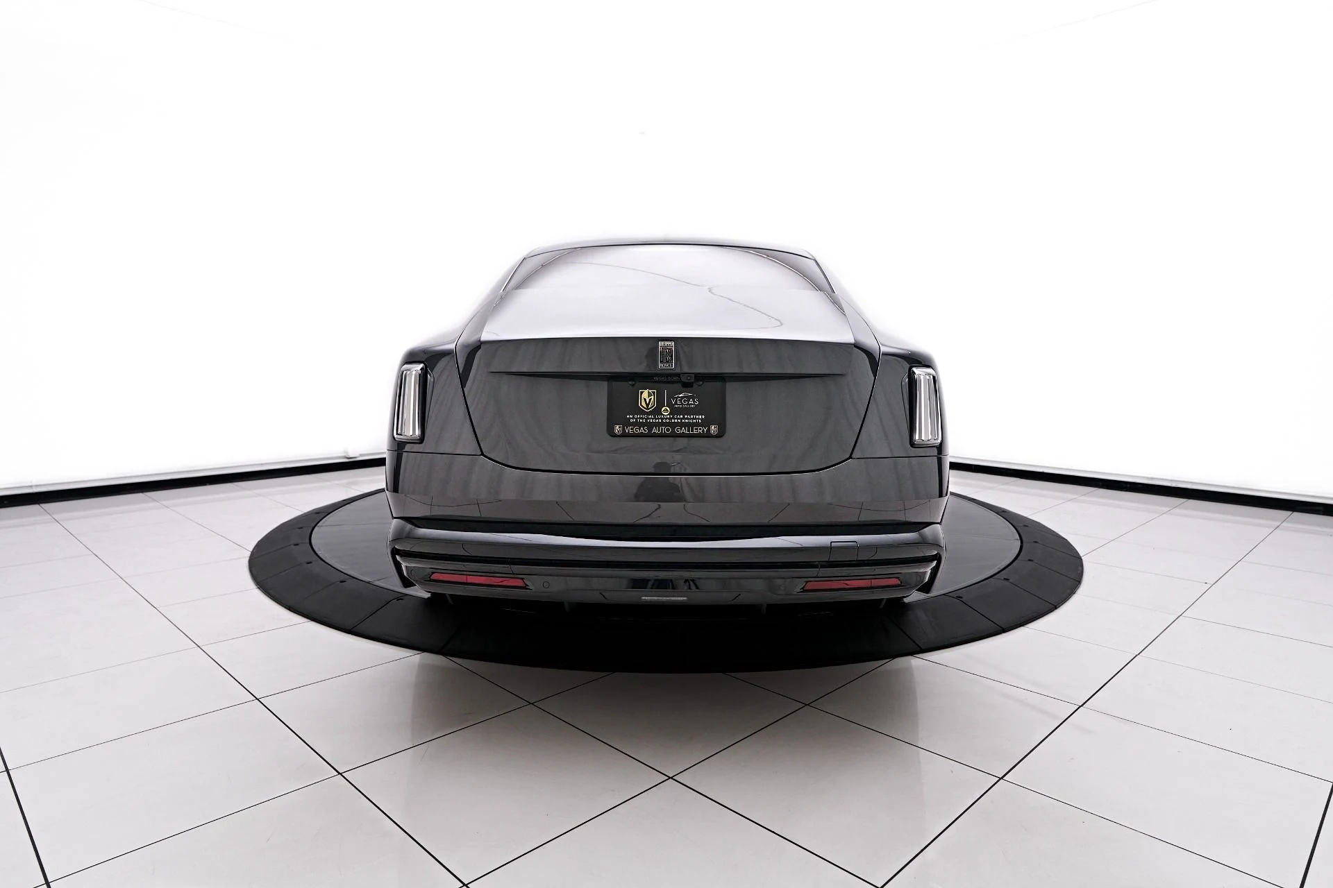 mph012_1054217551_Used_2025_Rolls_Royce_Spectre_1755107741_1c5ea3bf5c
