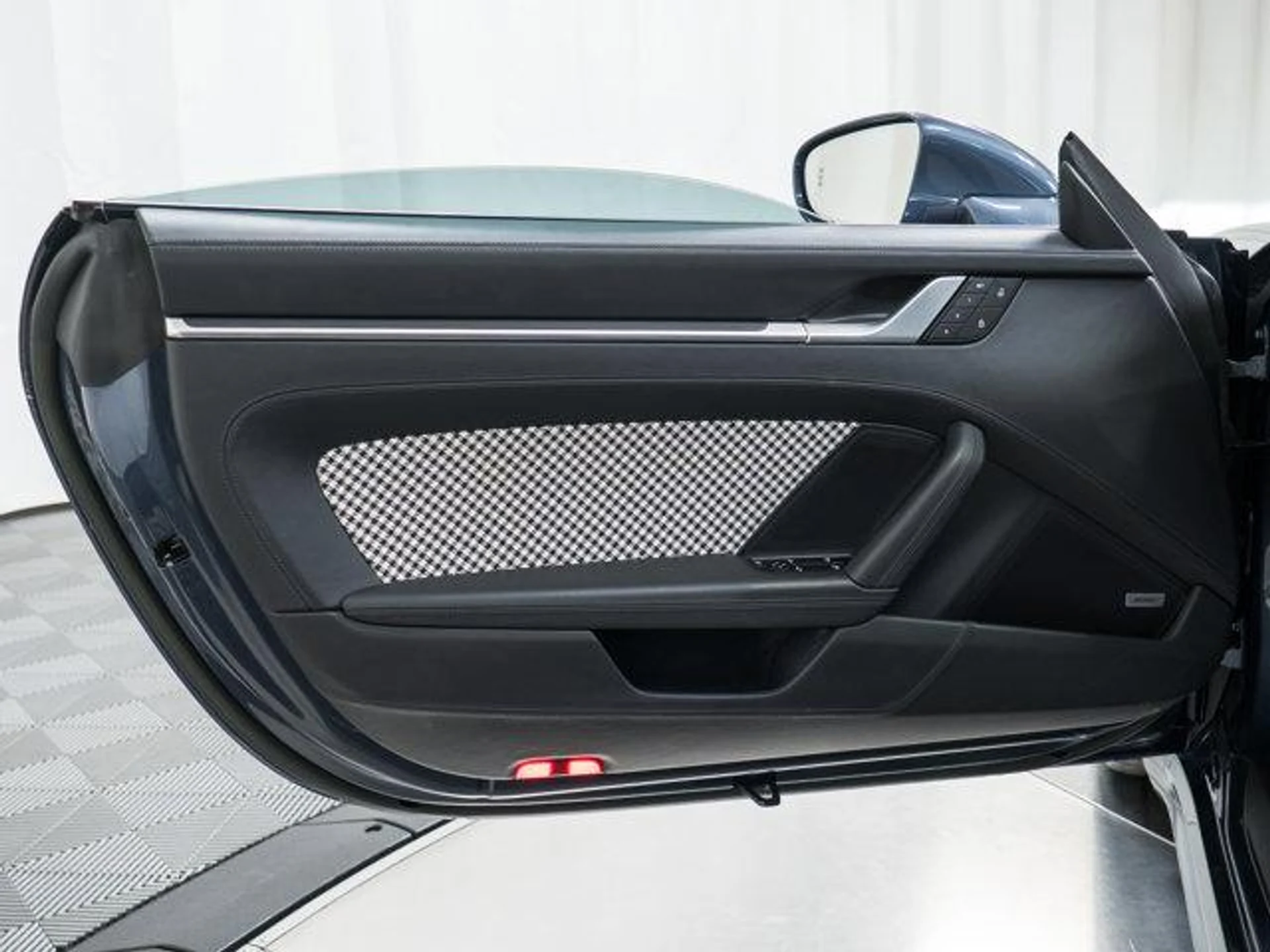 mph012_1058310683_w65_H0a_Wy_Fkn4_Sh_Nq_Dt_Pd_X_8p_Fm_I_7a840b408a