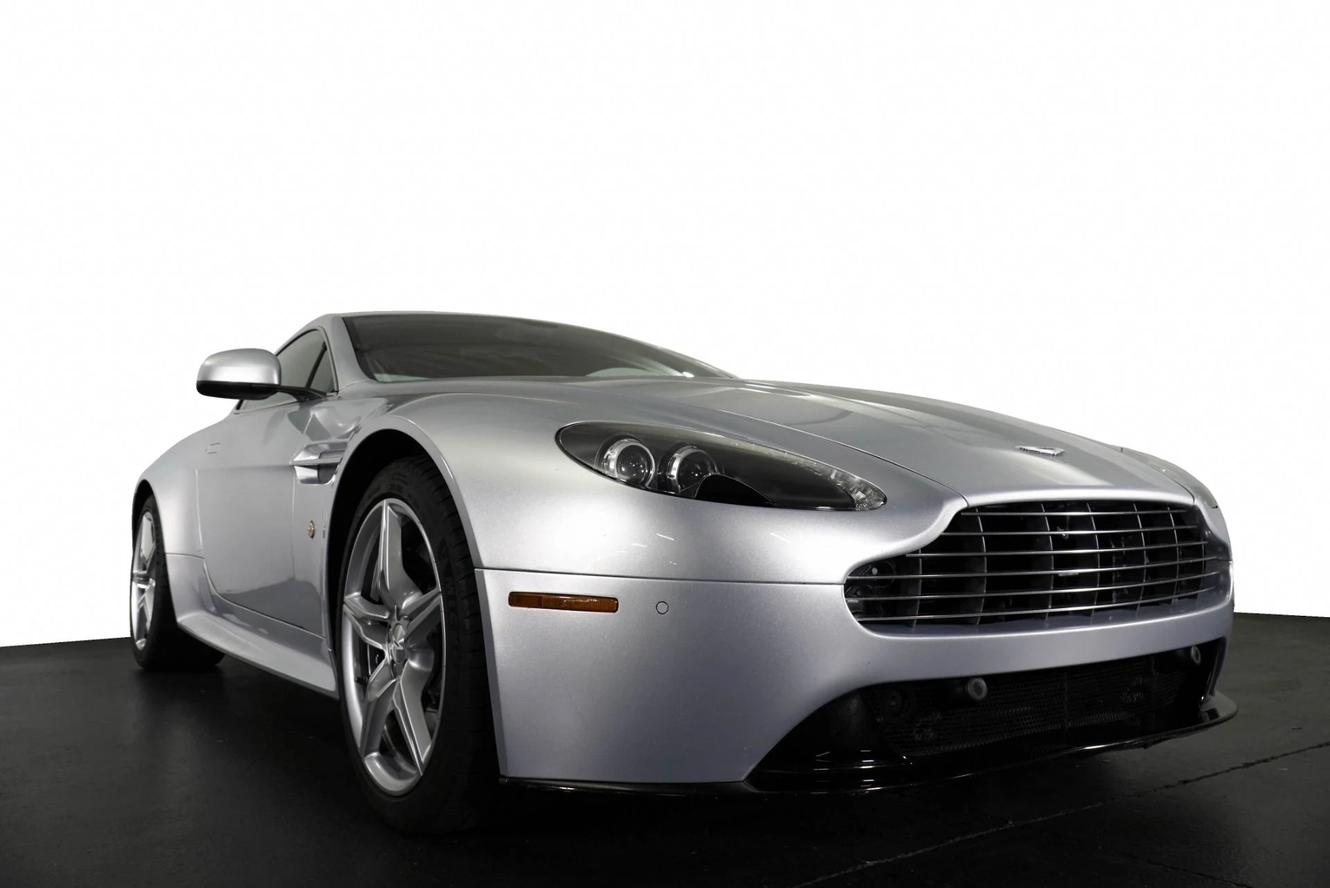 mph012_105858985_Used_2016_Aston_Martin_V8_Vantage_S_1775836996_1b2436b867