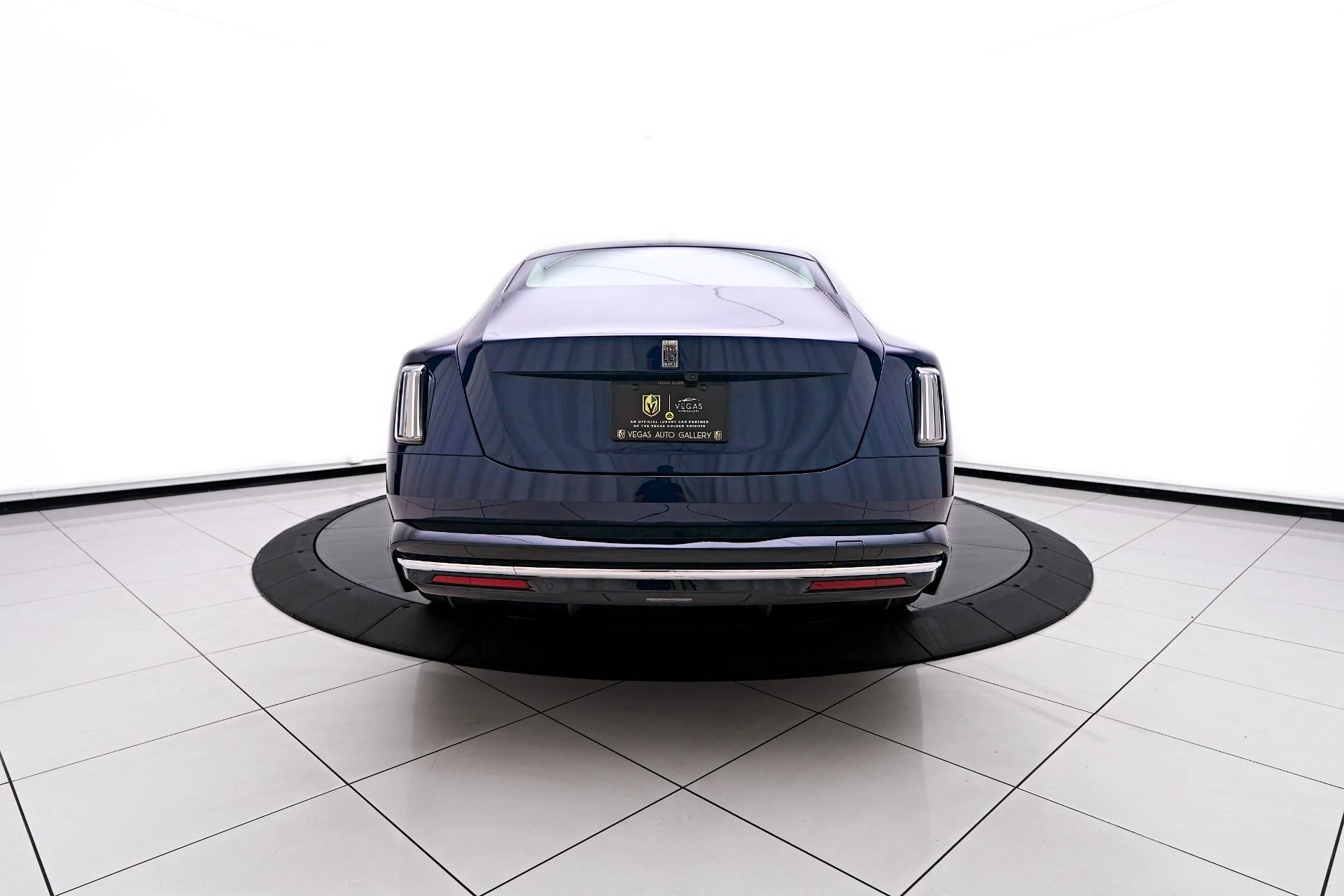 mph012_1065753718_Used_2024_Rolls_Royce_Spectre_1754161150_5515dc1182