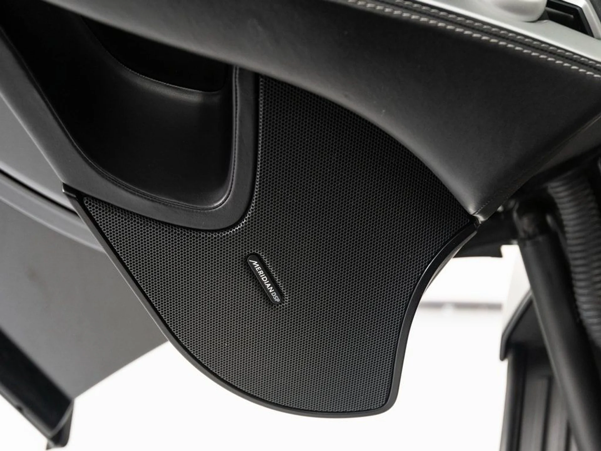 mph012_107071740_601289343829523e9828d3c269c99838x_ec2813516a