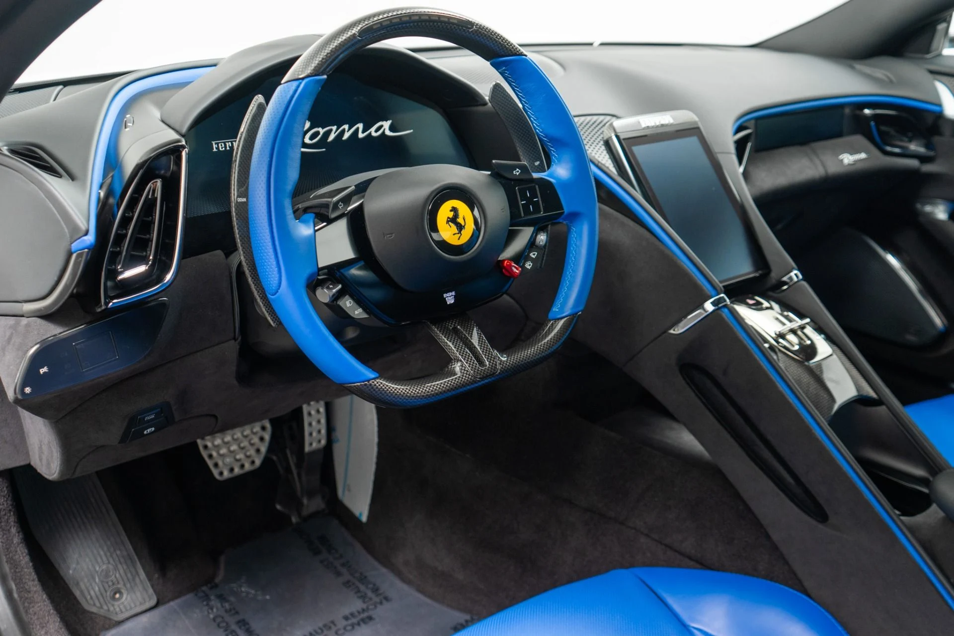 mph012_1075068914_Used_2022_Ferrari_Roma_Two_Tone_Interior_Carbon_Fiber_Interior_Trim_JBL_Hi_Fi_1787948407_b3fdaa78b7