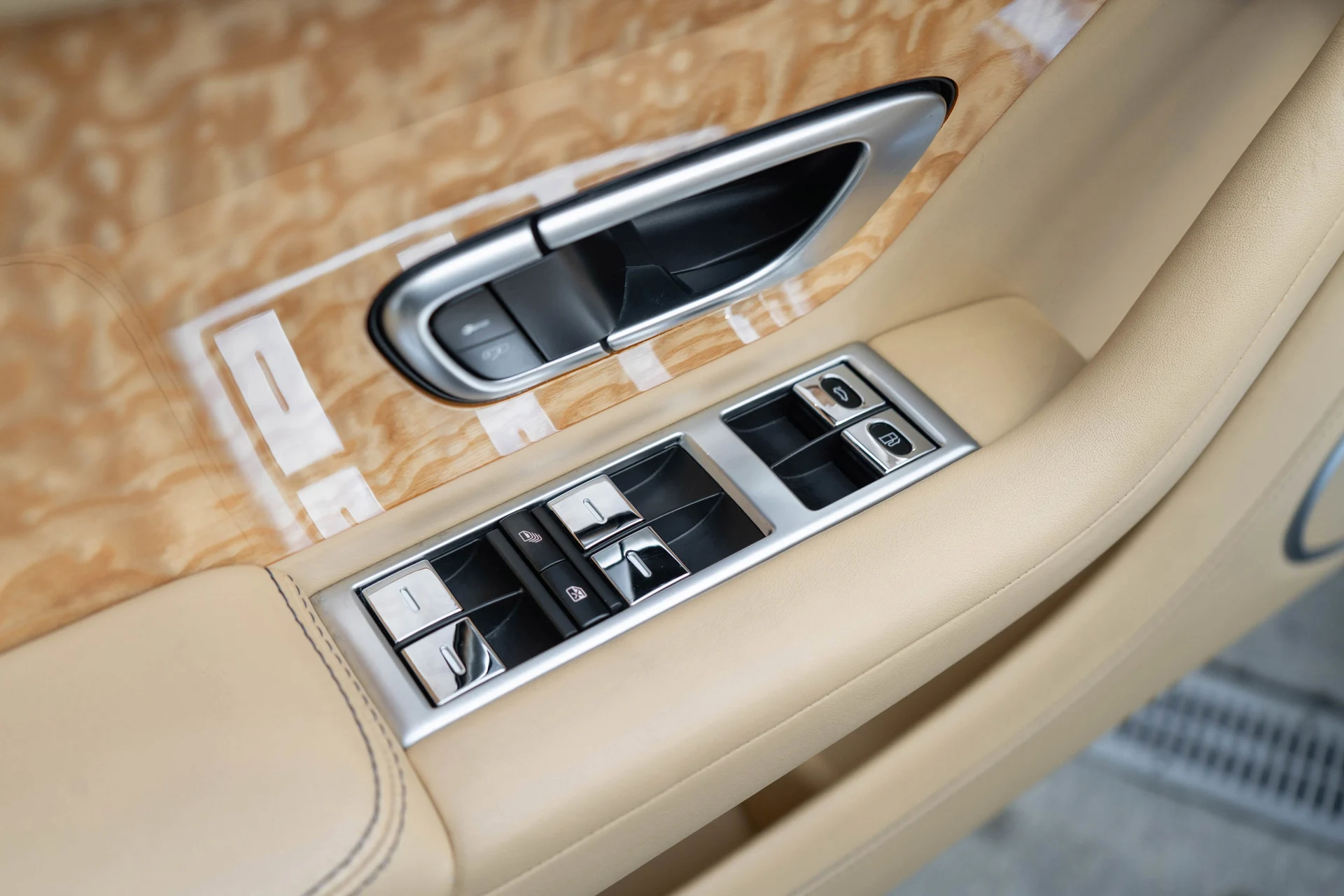 mph012_108434816_13_91fb60bce8