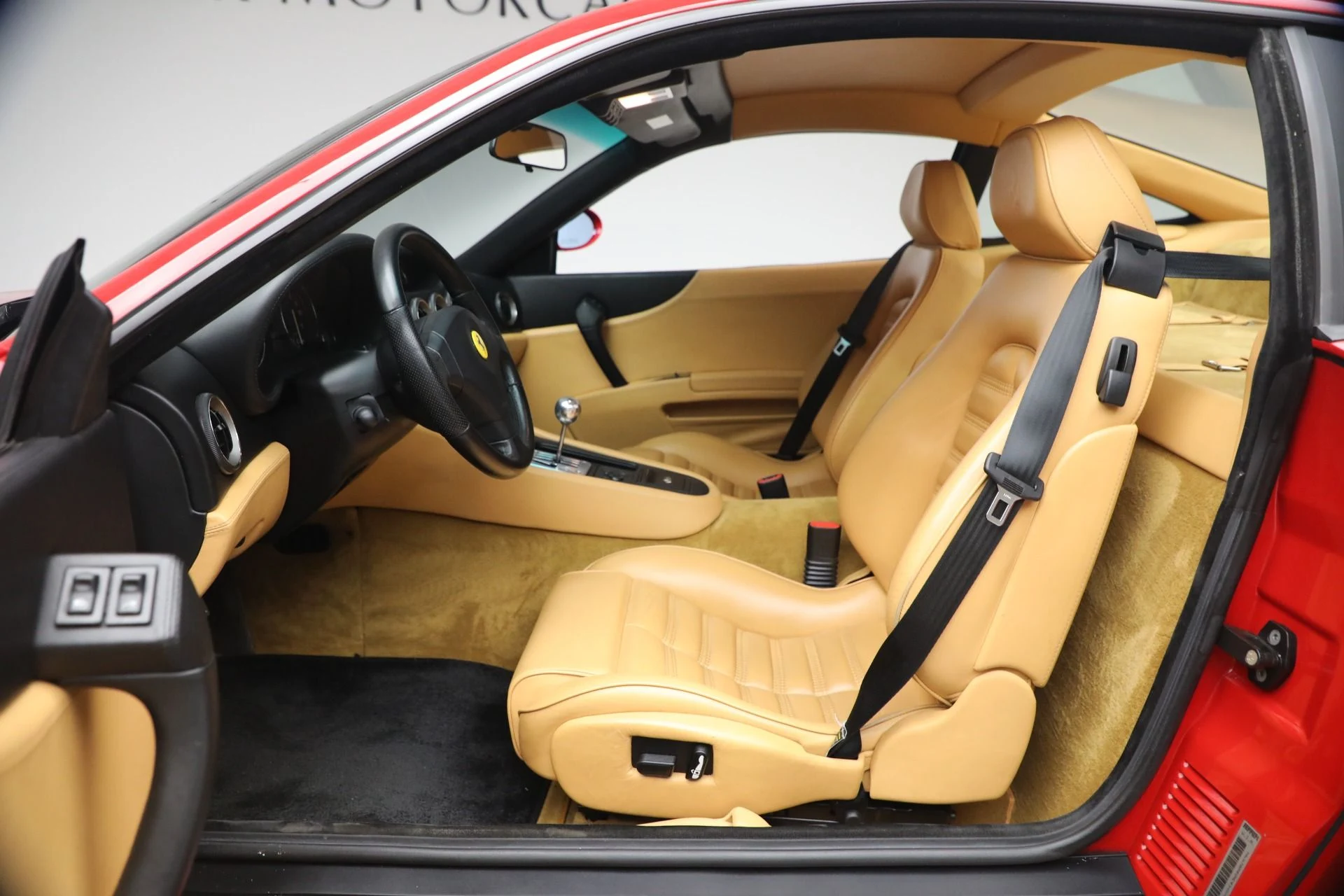 mph012_108817949_Used_2000_Ferrari_550_Maranello_1789139800_94c38f8385