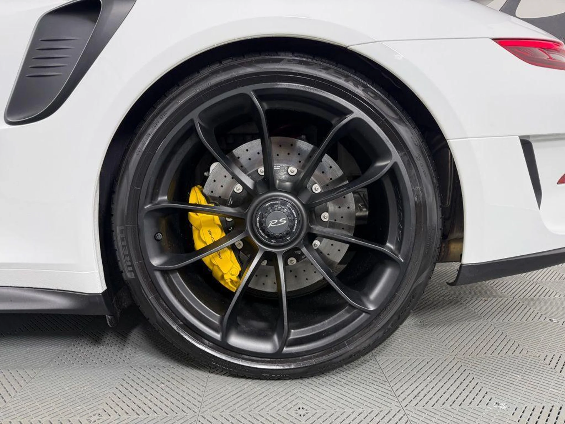 mph012_1089192161_Qwd_Wzw_Gm_Uo_Kll7_Y_Upr57_OE_Kmzdk_b6170d3c03