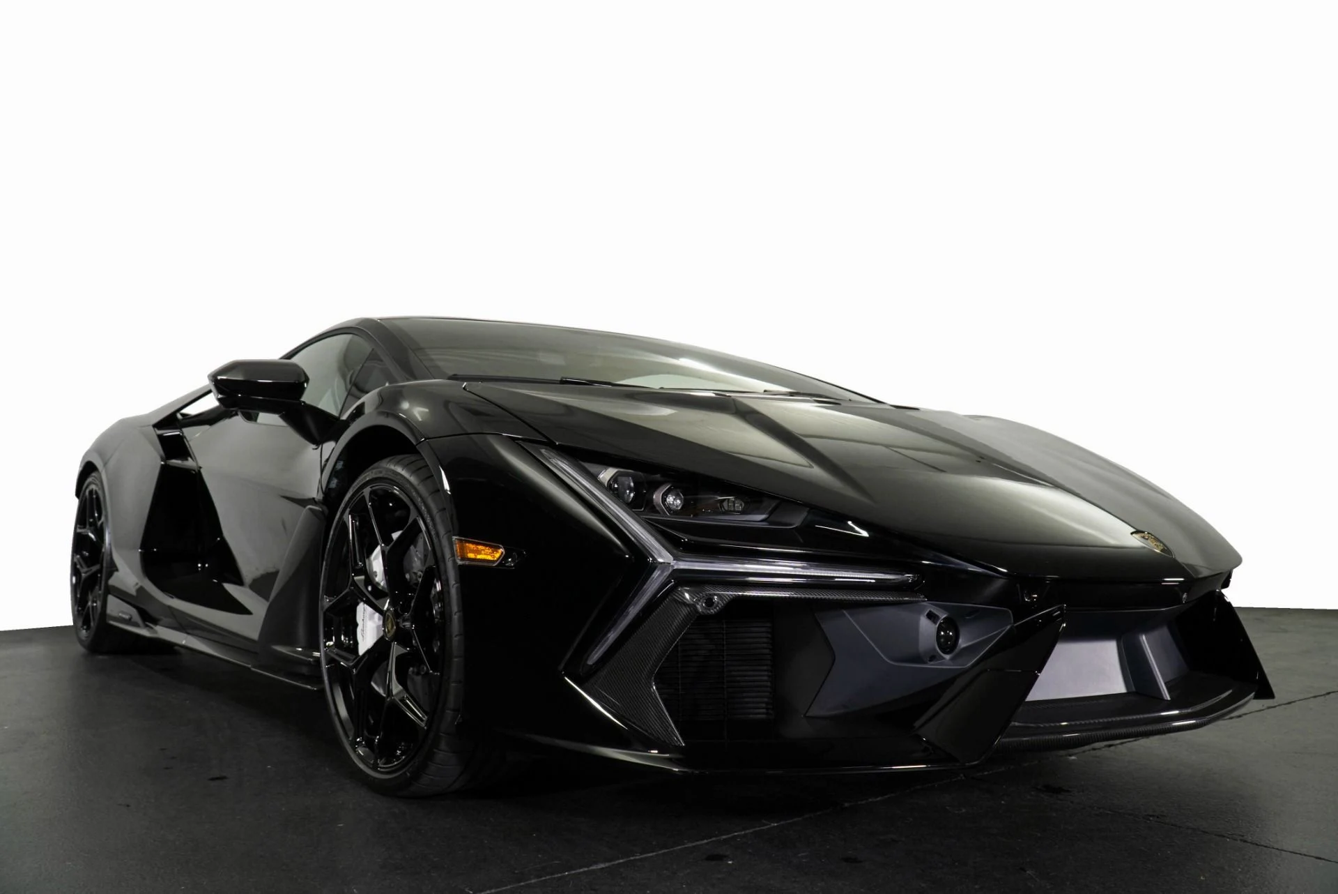 mph012_1089994694_New_2026_Lamborghini_Revuelto_1776293833_7f5d46cf5f