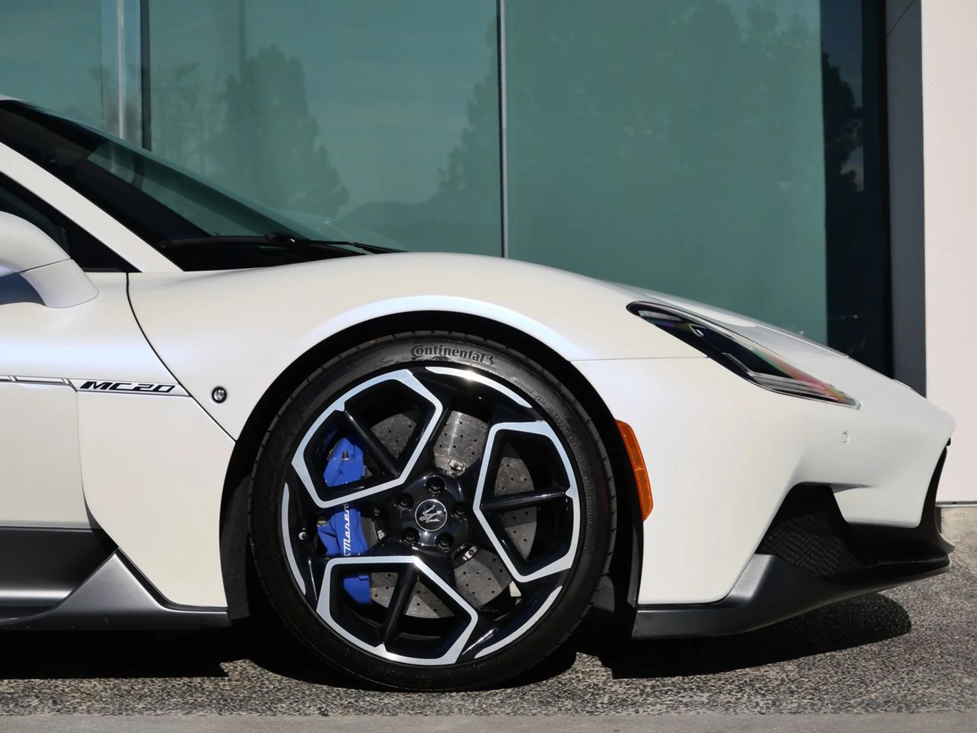 mph012_1090511970_6f709cf000c4a5eabb6c19fb81be1784x_2a2a53e897