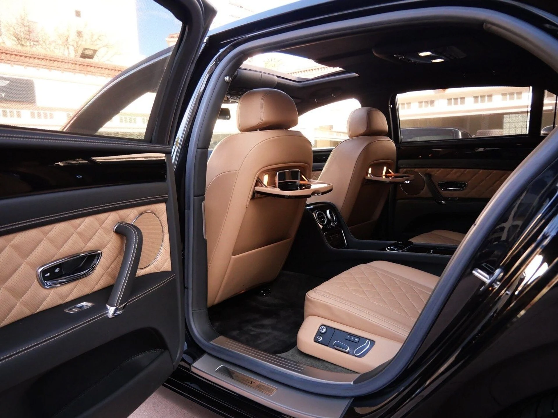 mph012_1092853407_0bf3679f391ea64ec2712e9b3e2db0d8x_00bd8b533c