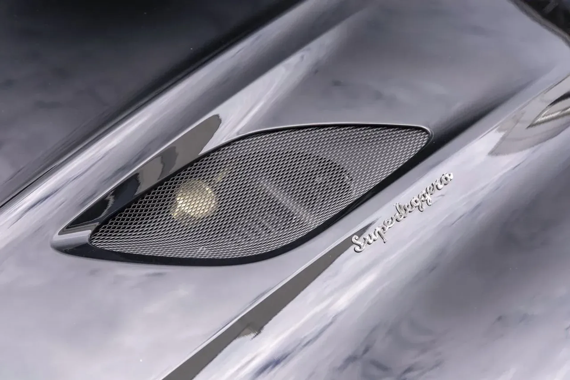 mph012_109311184_b900a7ea867046a88fe7615ce5eedb45_897e8eebdc