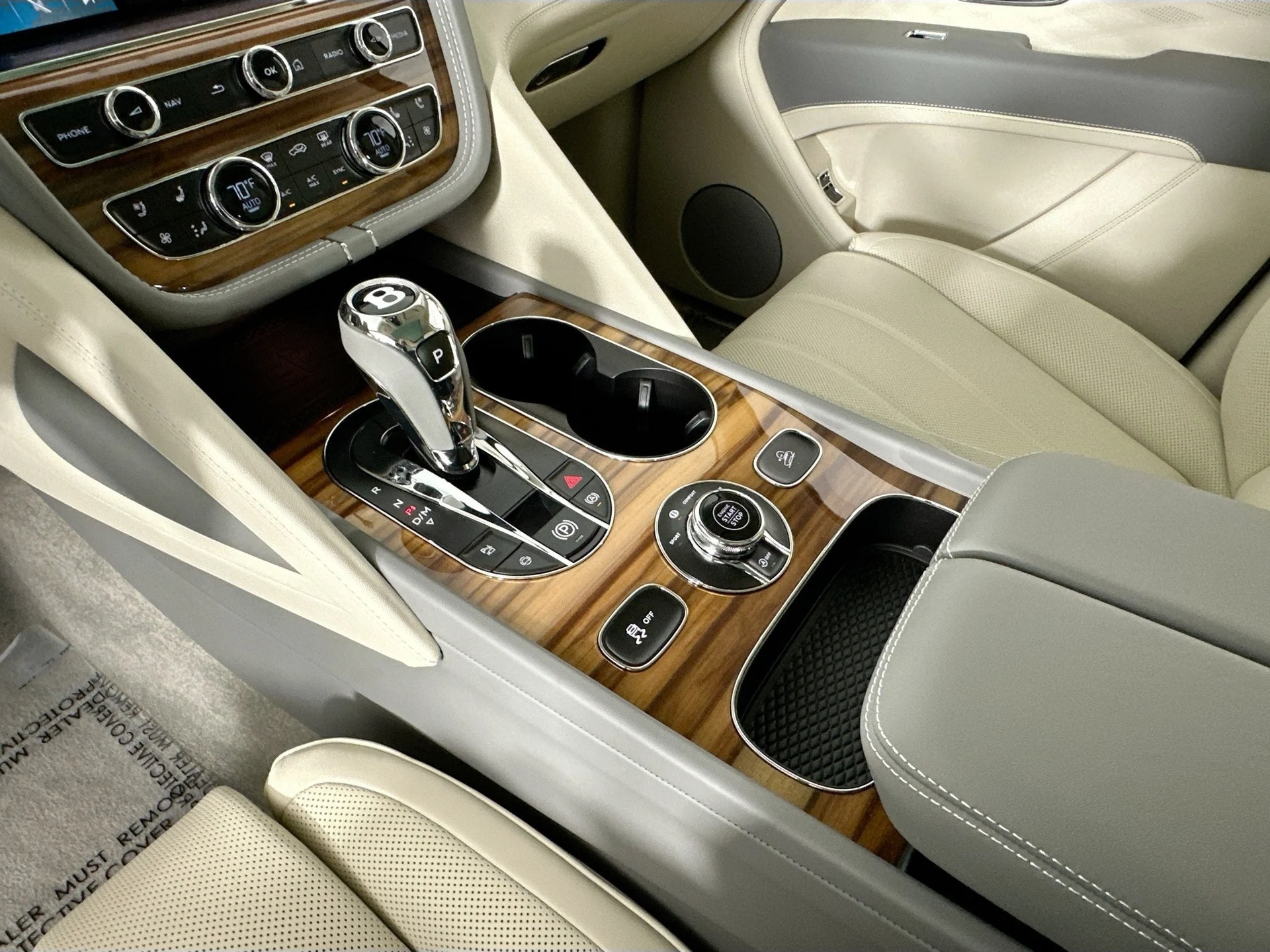 mph012_1094130089_13_b670d318a8