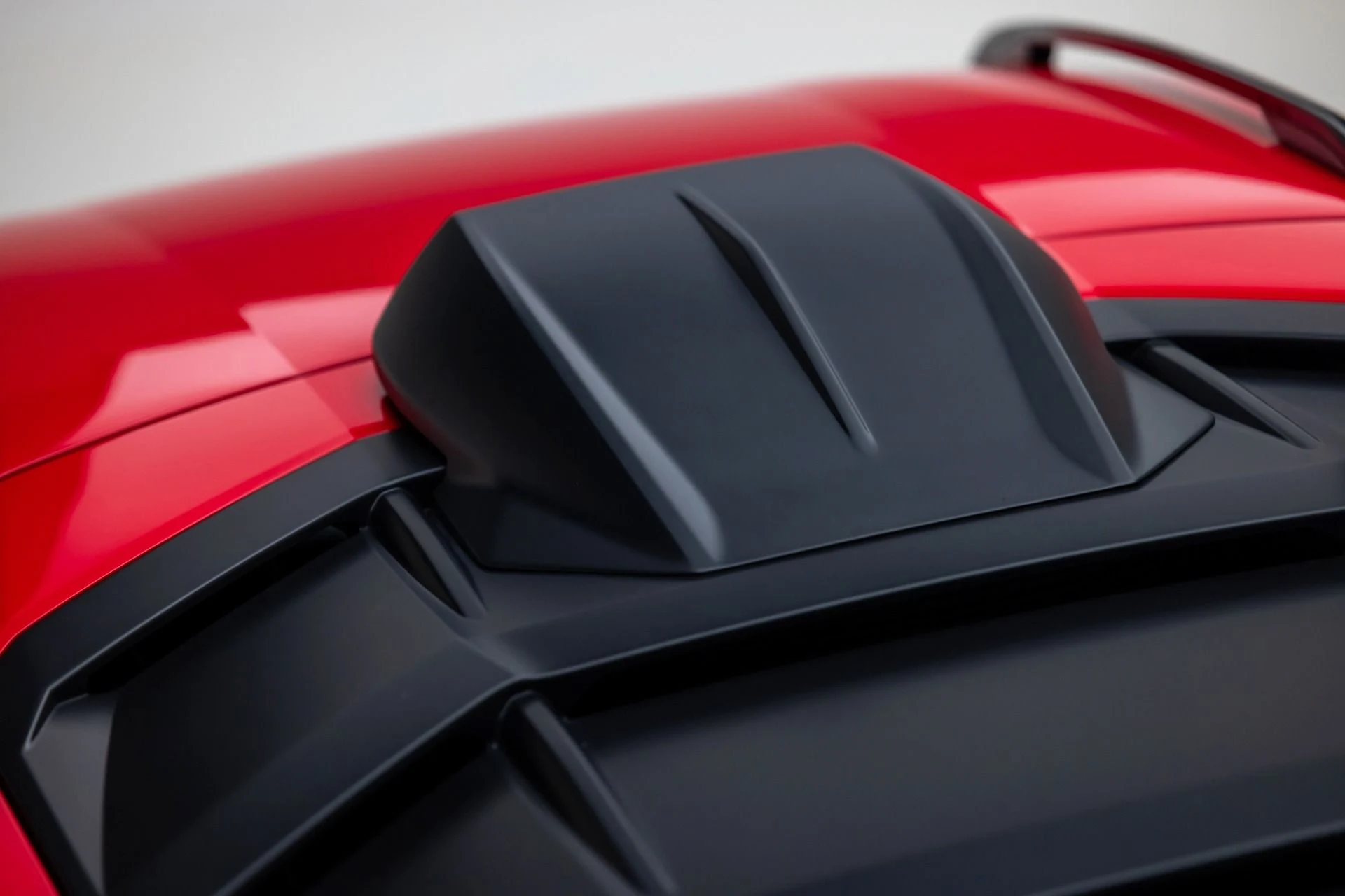 mph012_1094342732_Used_2024_Lamborghini_Huracan_Sterrato_1765391926_3691ff0bfe