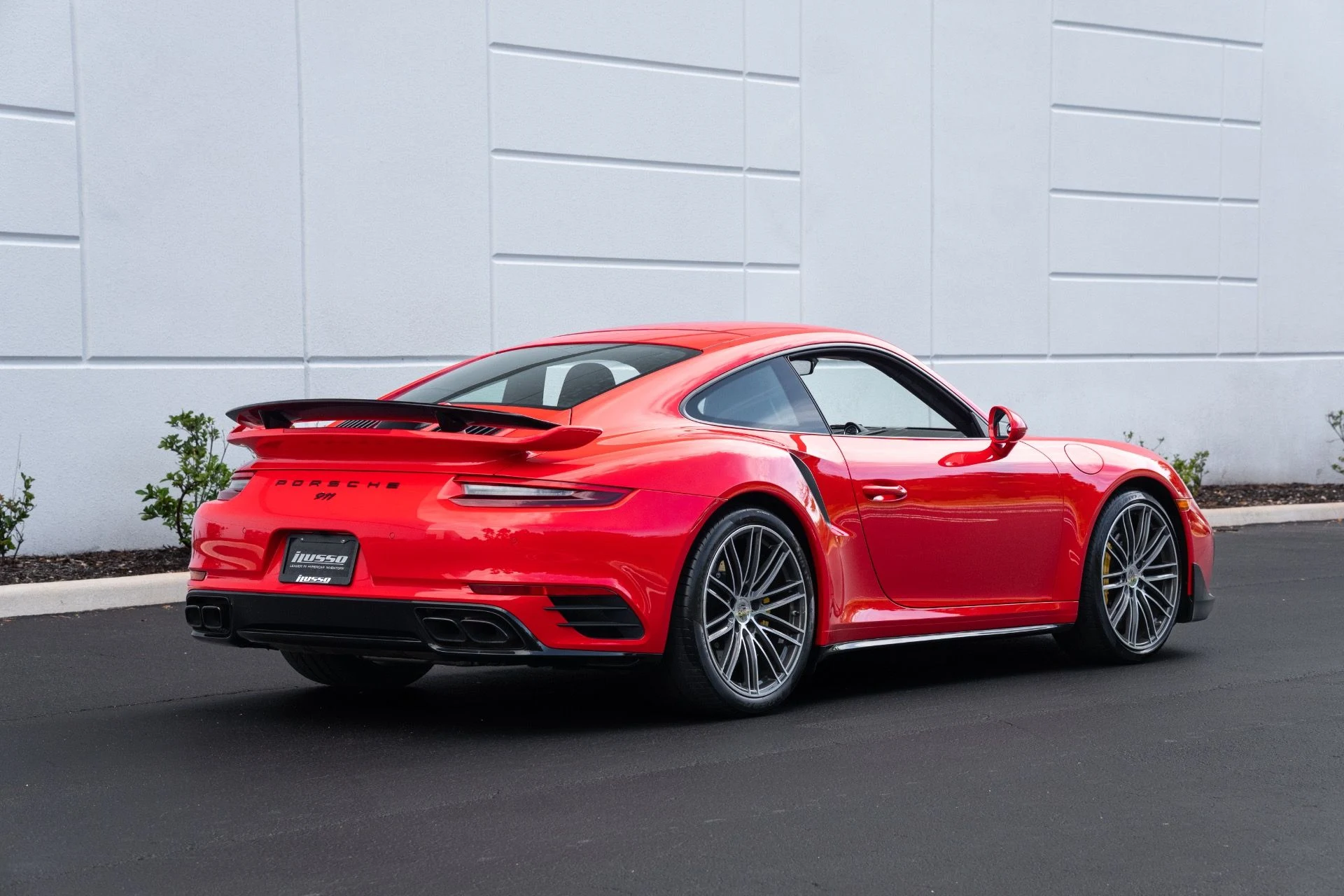 mph012_1095374560_Used_2019_Porsche_911_Turbo_S_1778703319_140711a52d