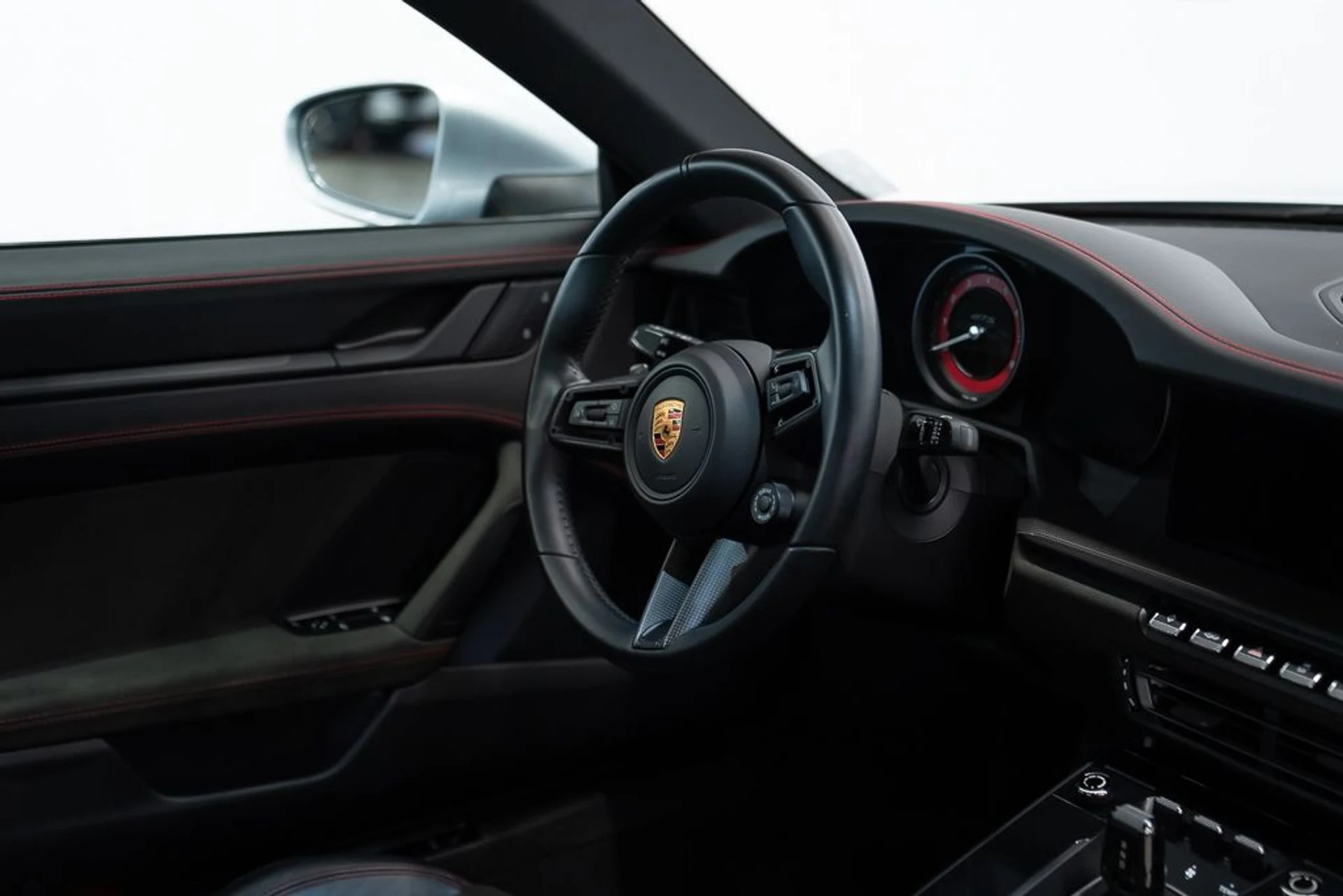 mph012_1098842808_porsche_911_2022_jpg_v_1776104274_900a8d2f63