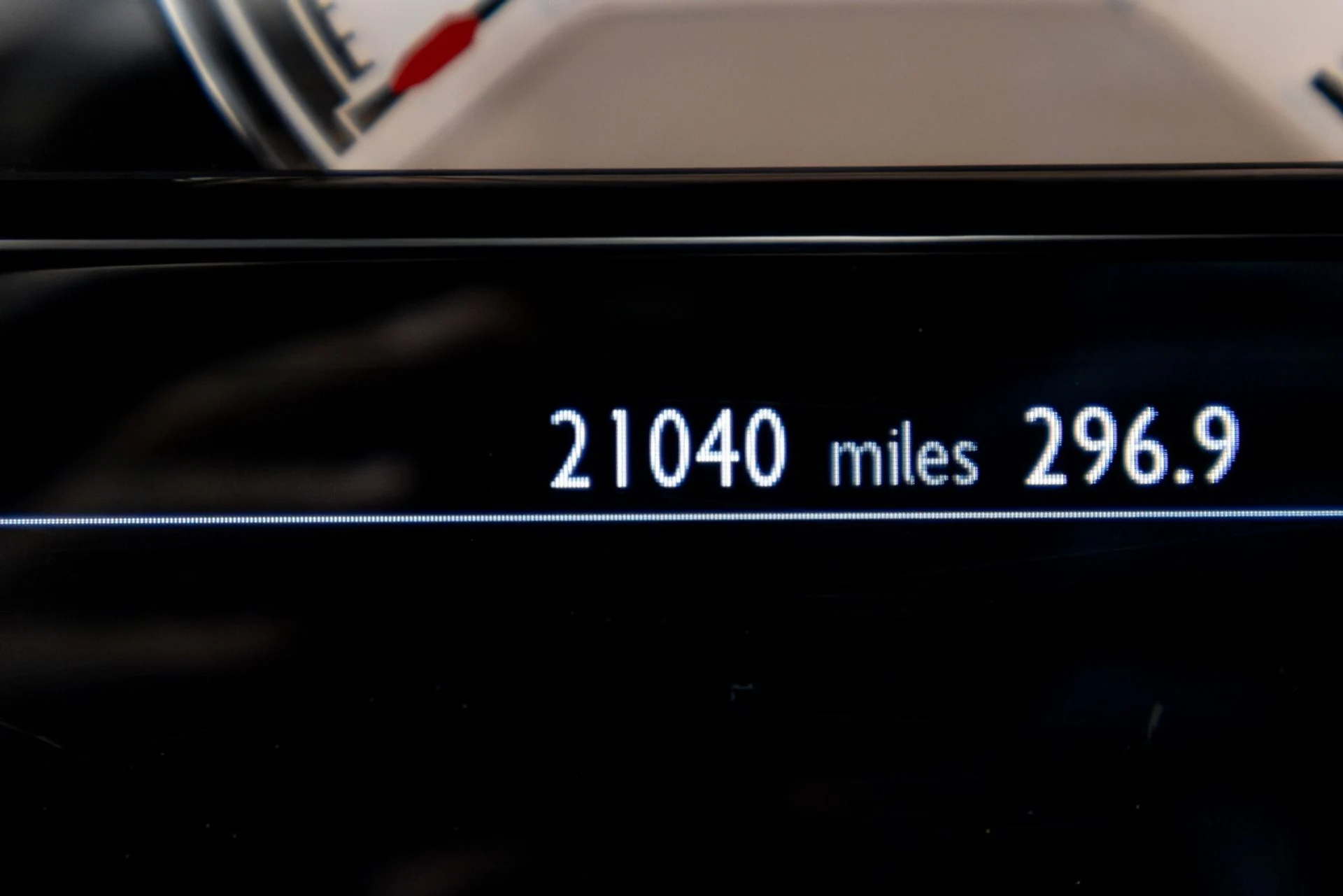 mph012_1101693677_Used_2017_Rolls_Royce_Ghost_Black_Badge_1764012368_afe959bad4