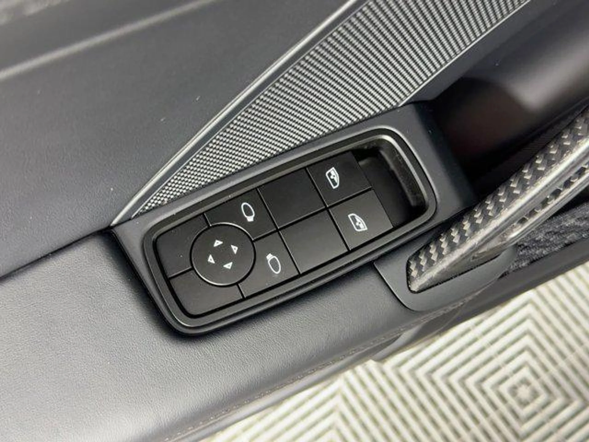 mph012_1112633827_24_OS_Nzy_R_Nxbc_KV_Qu2_Nao91sh_IQ_3320c83946