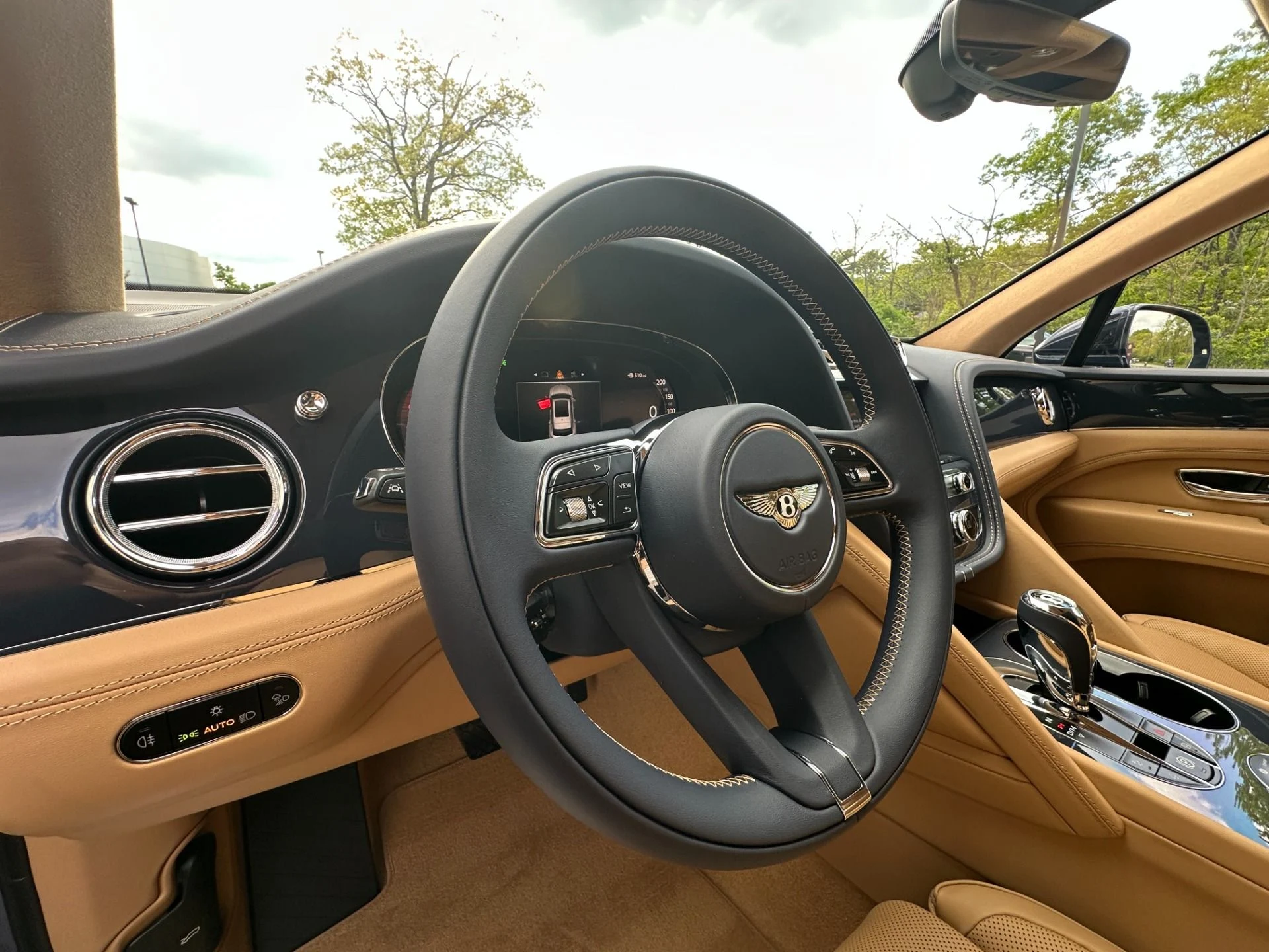 mph012_11143067_Used_2026_Bentley_Bentayga_V8_1786136515_e825b92215