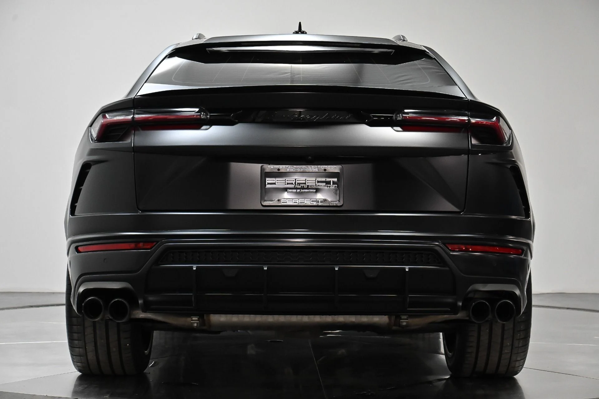 mph012_112070025_Used_2019_Lamborghini_Urus_Base_1749595925_2fc0942953