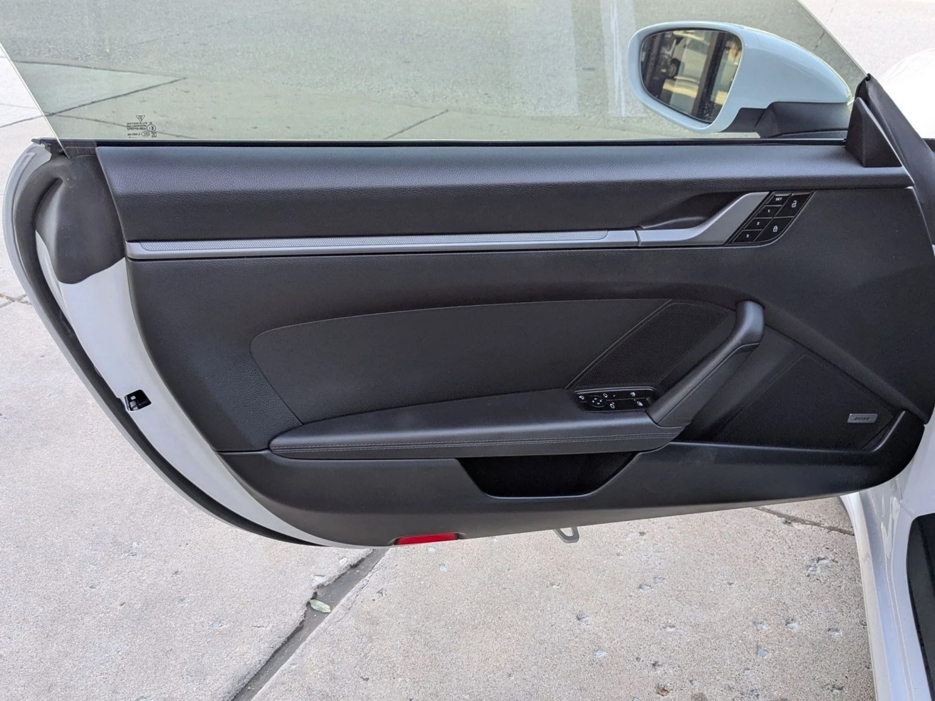 mph012_1124774266_8202f188f75a1fd26a554f5d3351db28x_39ca960cf9