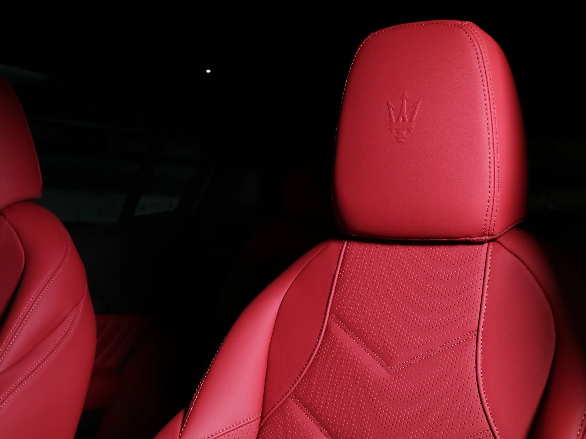 mph012_112706412_New_2025_Maserati_Grecale_Modena_1750292098_662cef2a85