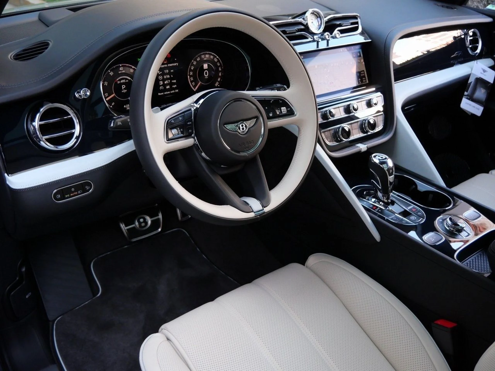 mph012_1131925919_ee954e51adc768a5505d7881dd02fde4x_37e47c4360