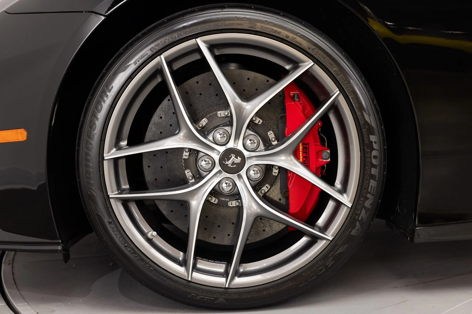 mph012_113199299_Used_2014_Ferrari_F12berlinetta_1784559579_2c7539413e