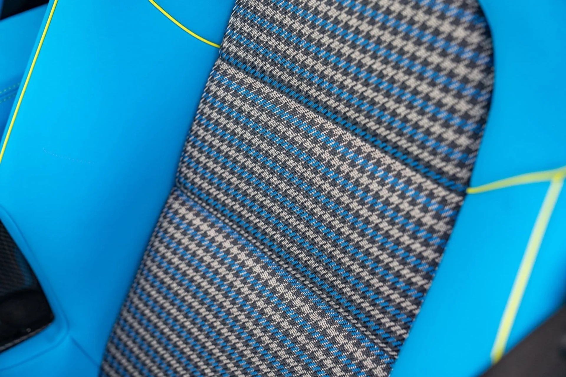 mph012_1135001341_54f9f314b6ca1e0b14e7ebfc915edcc0x_d5205813d1