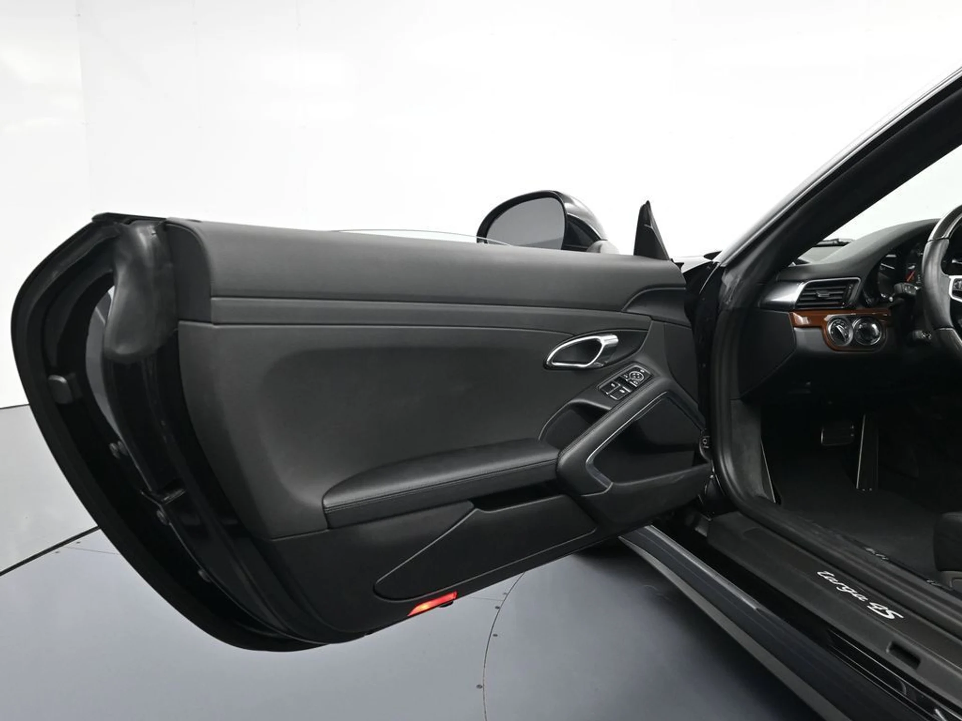 mph012_1147035312_d1a57d1e9f42c8d047c636a0442359afx_051d274358