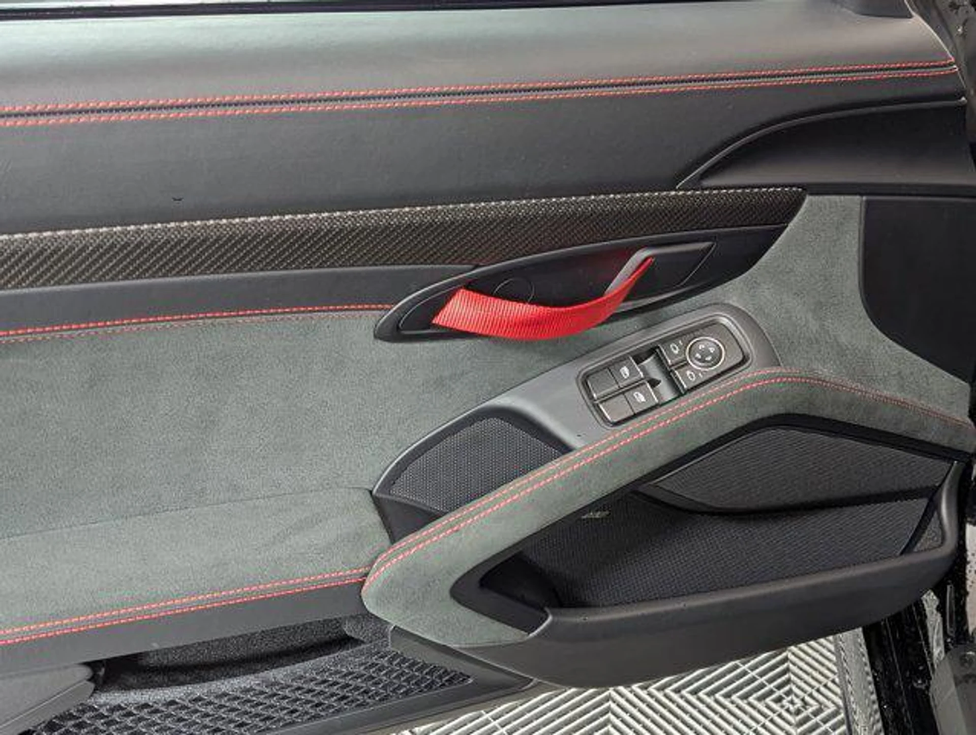 mph012_1160780580_ab_H_tlz3_U_Uxiix0_E7_MZS_Ro_F2_HM_4_16ee7029be