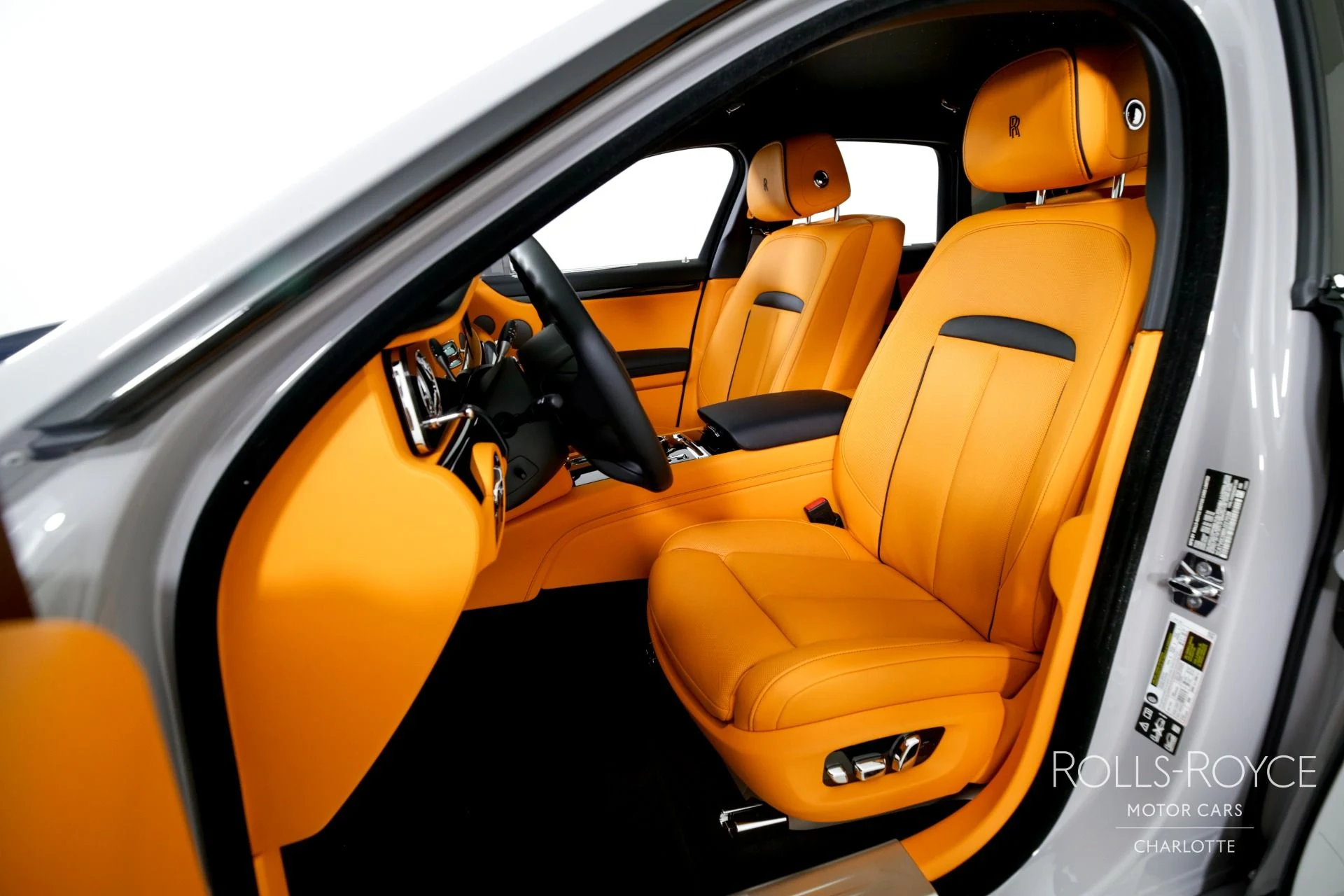 mph012_1163303983_Used_2024_Rolls_Royce_Ghost_1738596098_cc84d16f1c