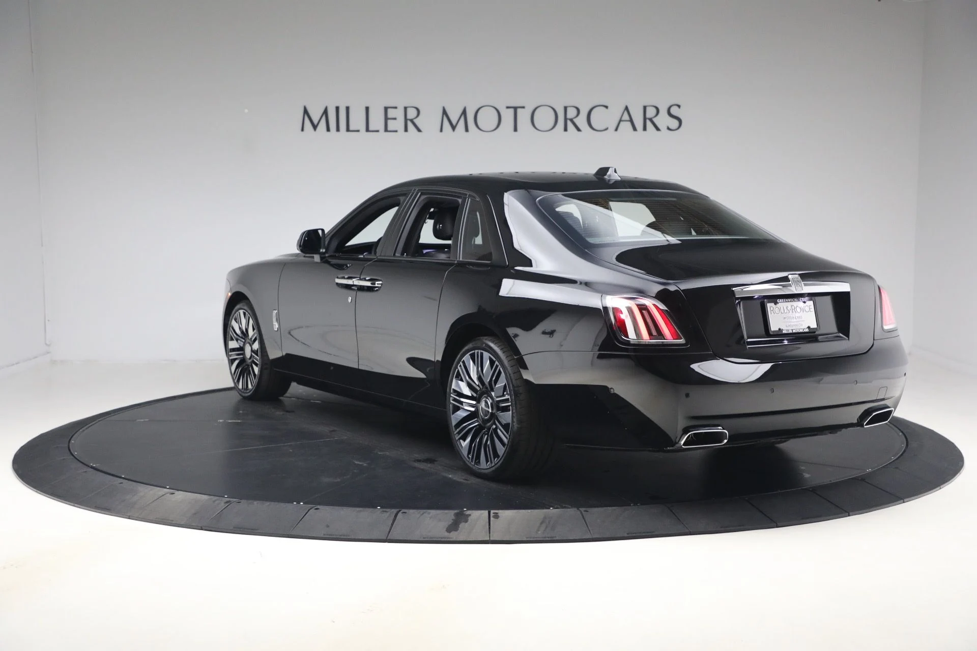 mph012_116479698_New_2026_Rolls_Royce_Ghost_eaf09211ed