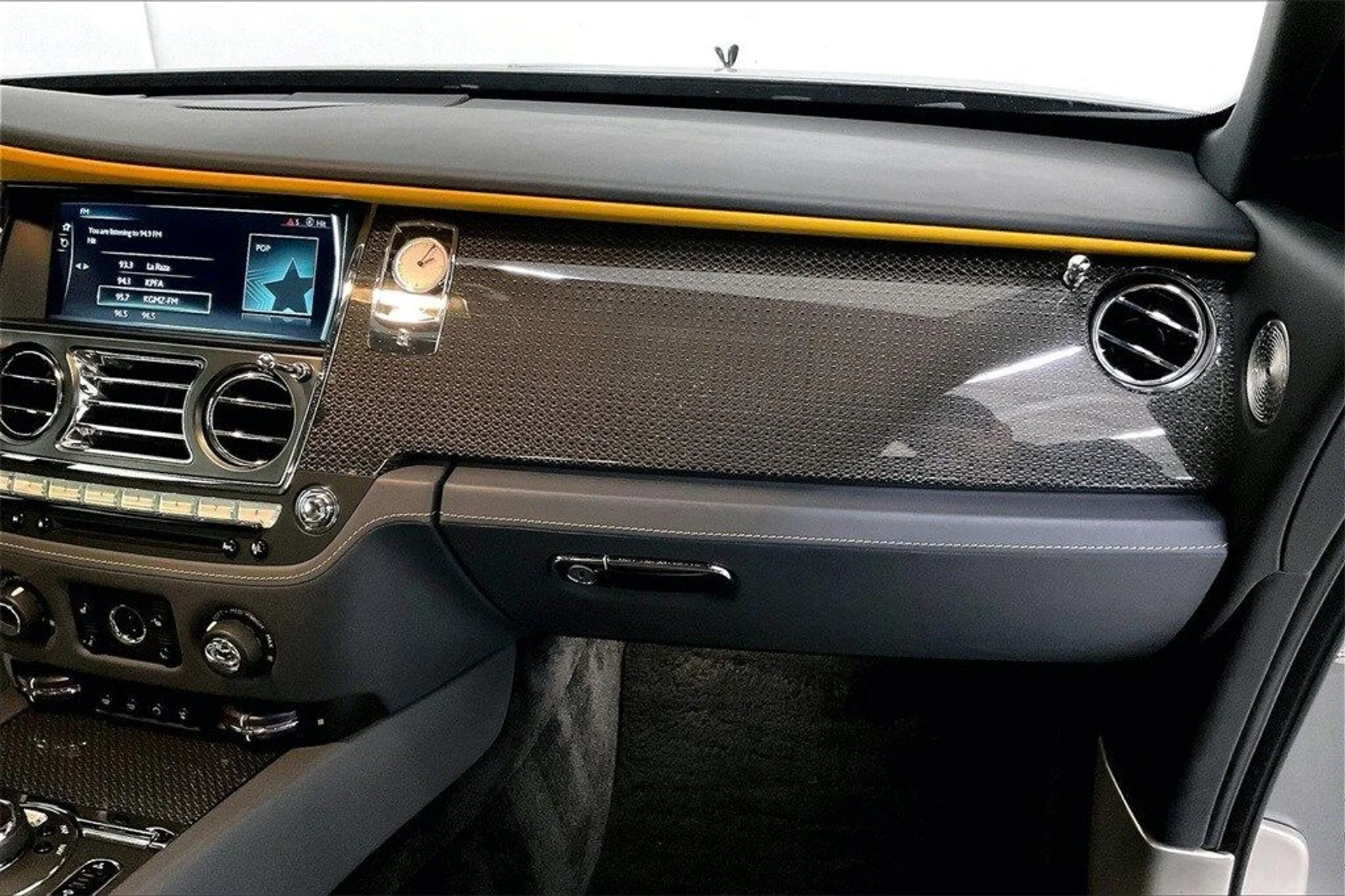 mph012_1166572305_605309f488a5a64152218fdf7606373ax_eb6f5600e9