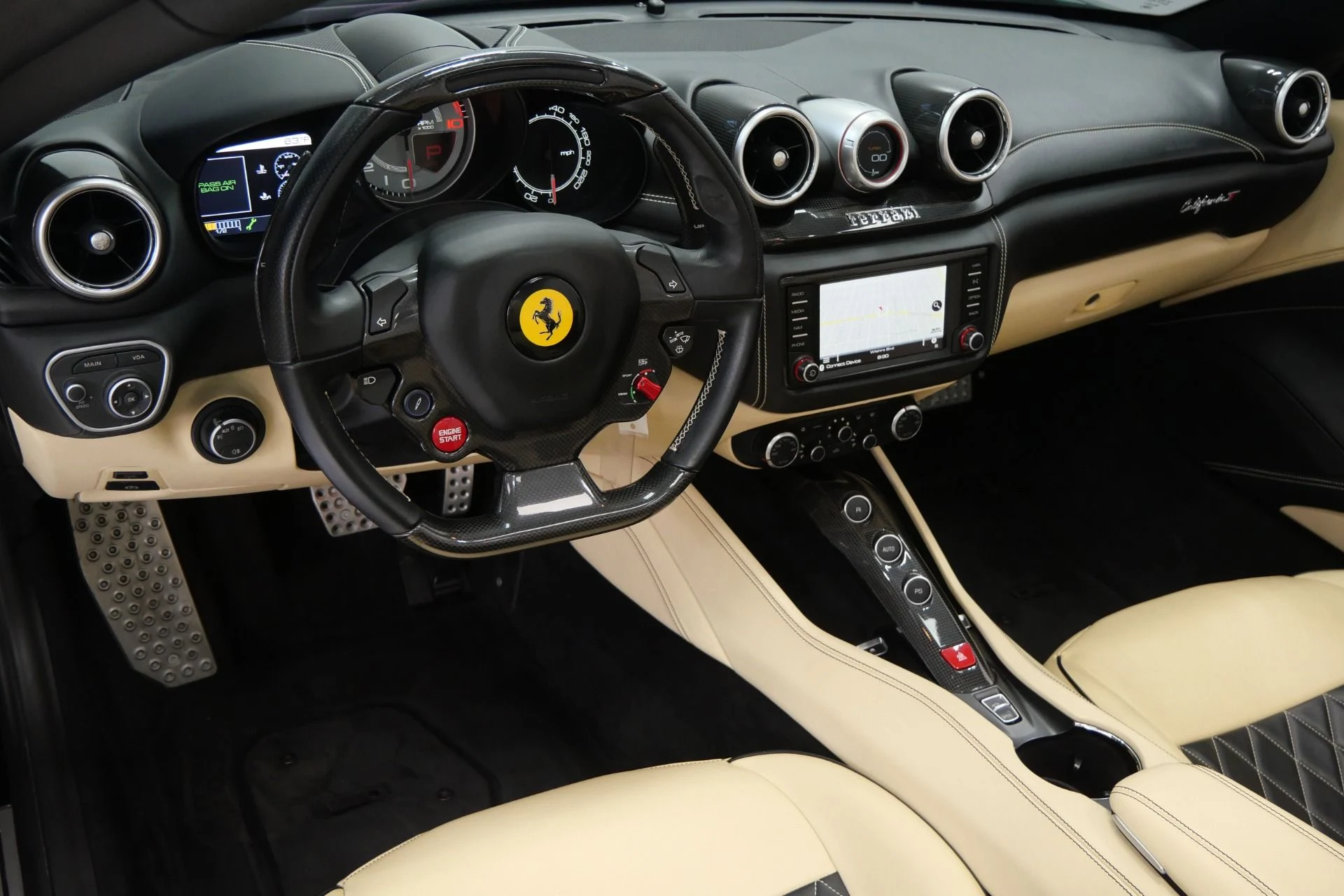 mph012_1169664584_Used_2015_Ferrari_California_T_Diamond_Quilted_Seats_Carbon_Fiber_Driving_Zone_1780071099_10768cfeeb
