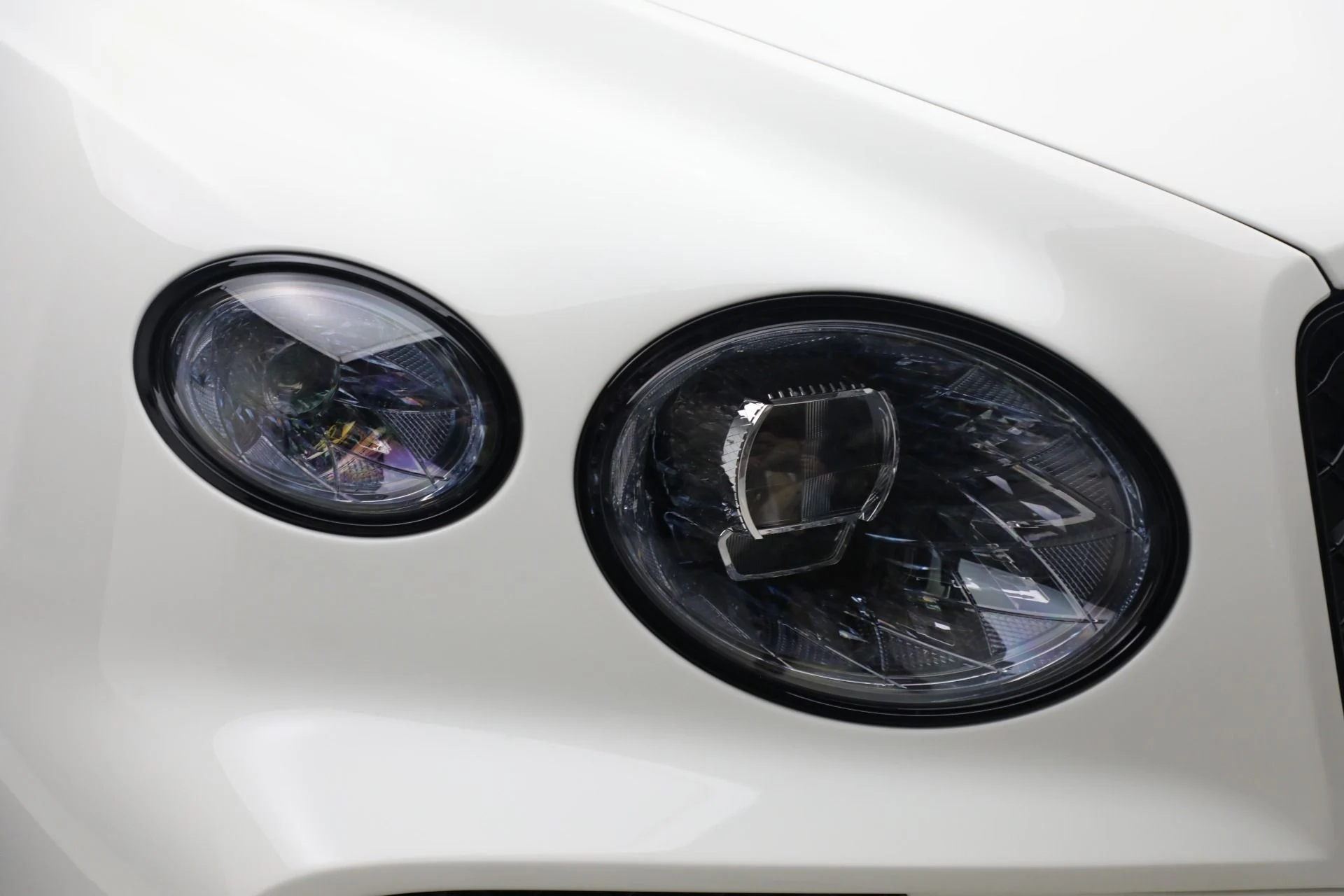 mph012_1170359398_Used_2025_Bentley_Bentayga_S_Black_Edition_3b4bbad0bd