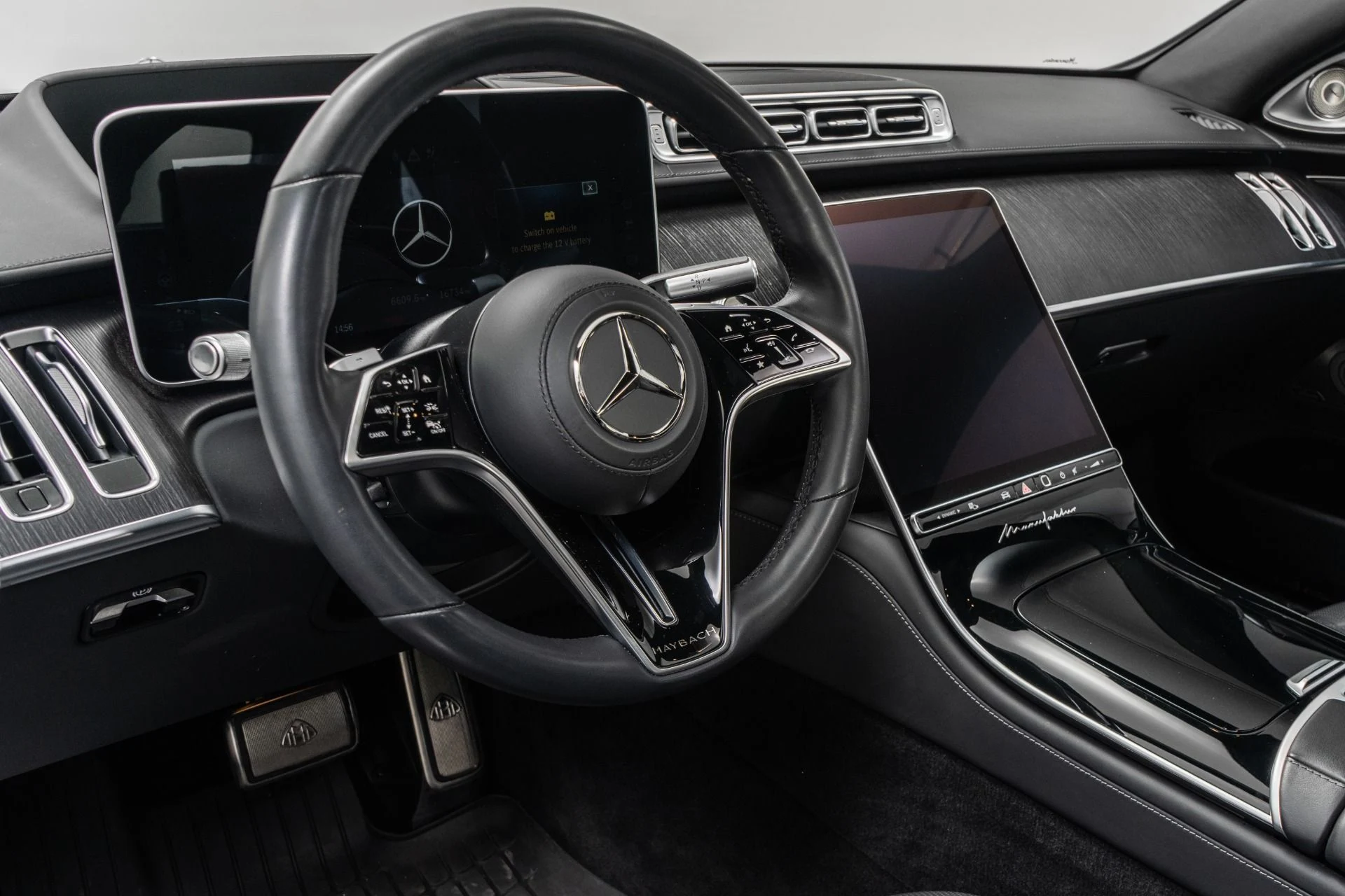 mph012_1172219571_Used_2022_Mercedes_Benz_Mercedes_Maybach_S_680_Executive_Rear_Seat_Package_V12_Power_Immense_Room_1774031494_5bc8198d6b