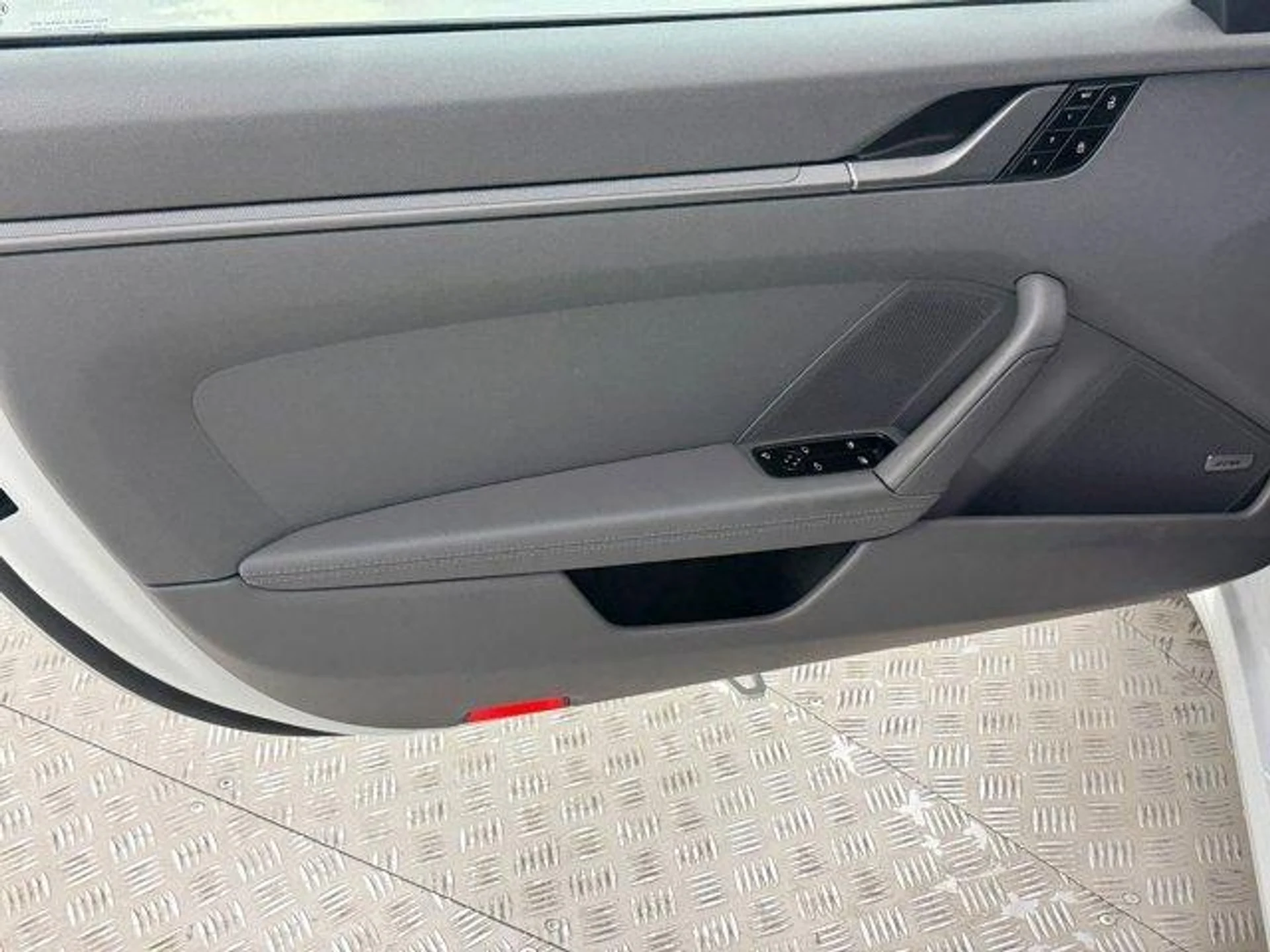 mph012_1175982233_e_V_Md0u8_Y_Muyk_Psp03_Z_Kp_Ie_A_Gn_Qg_6439598743