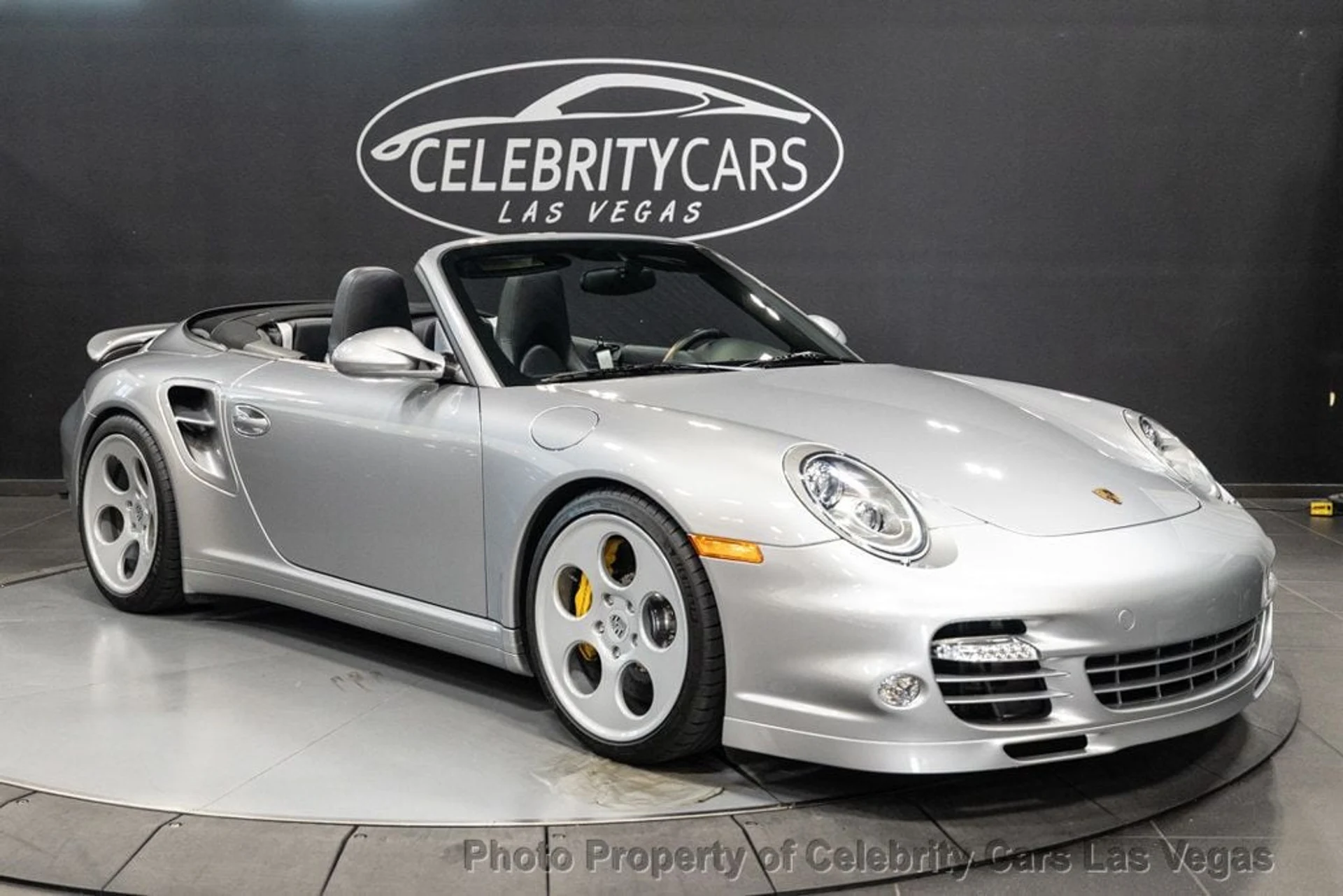 mph012_1177930861_used_2012_porsche_911_turboscabriolet_9707_22921544_13_1024_a4449f3d7b