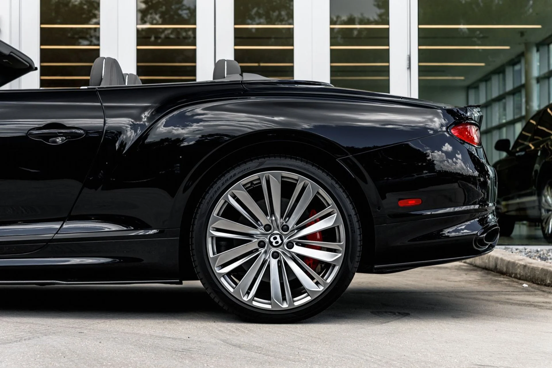 mph012_1184901346_e56ab962f0407b018fba5aff77246668x_d817659468