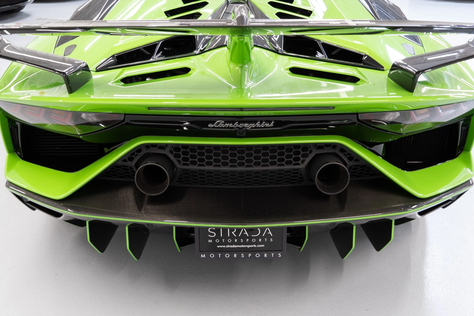 mph012_1187547094_Used_2021_Lamborghini_Aventador_LP_770_4_SVJ_1753475137_36ff3e8c0b