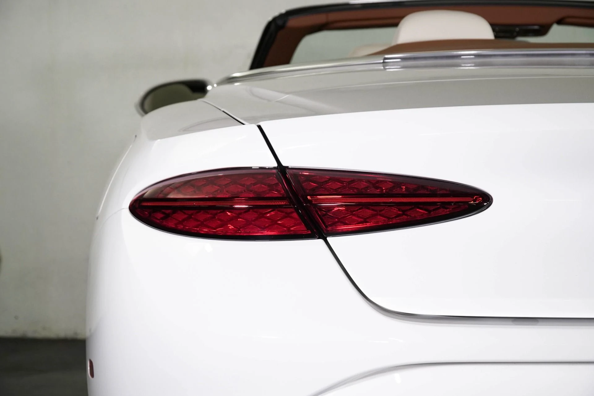 mph012_1187965307_New_2026_Bentley_Continental_GTC_Azure_1771012045_d603bbd7d1