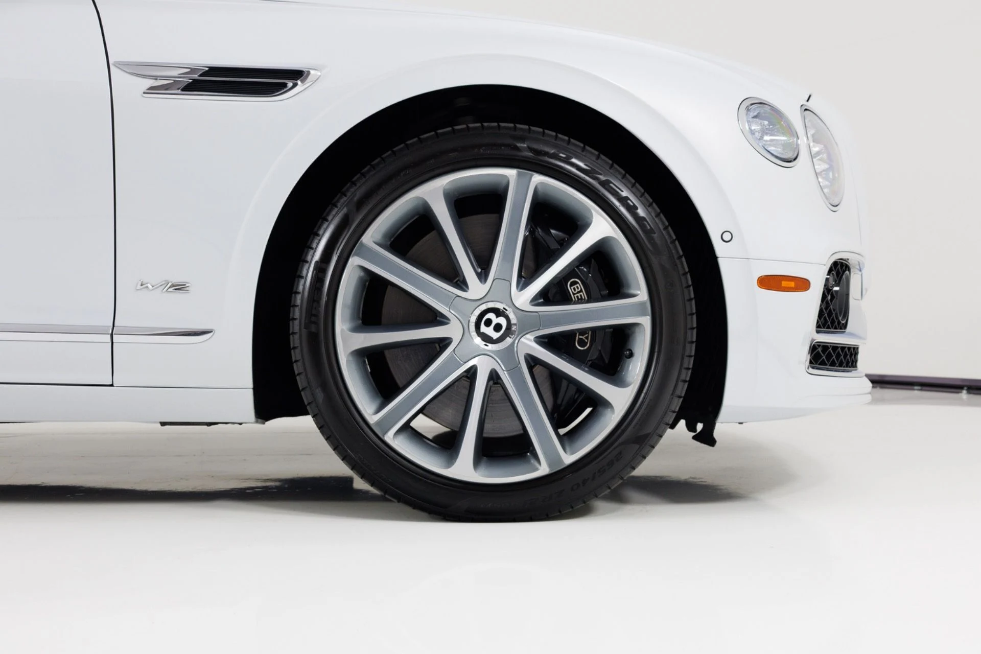 mph012_119148353_Used_2020_Bentley_Flying_Spur_W12_1776899547_7dd9e53d8e