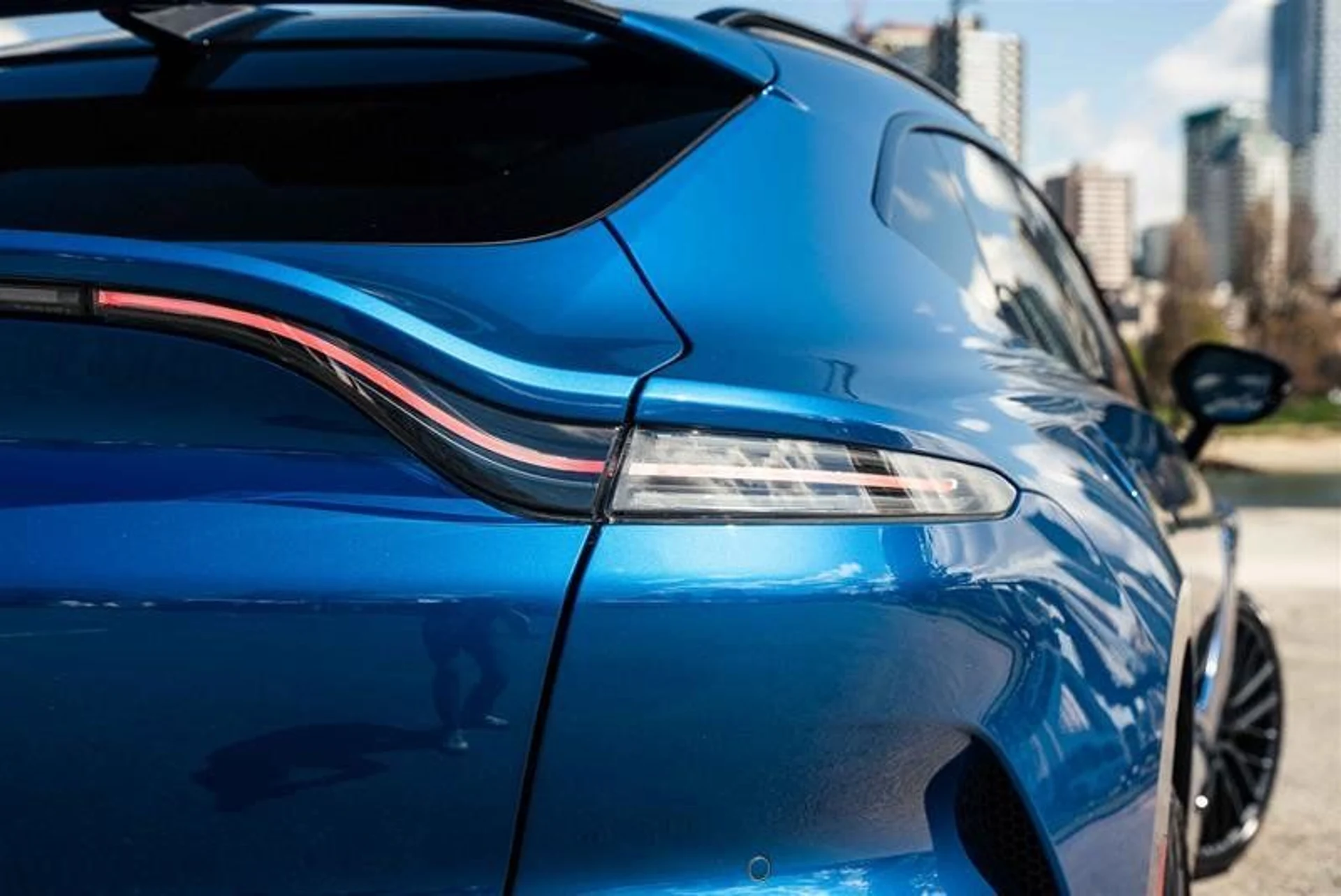 mph012_1192002289_38155485_05435_11884825_1642957415_14a853a559