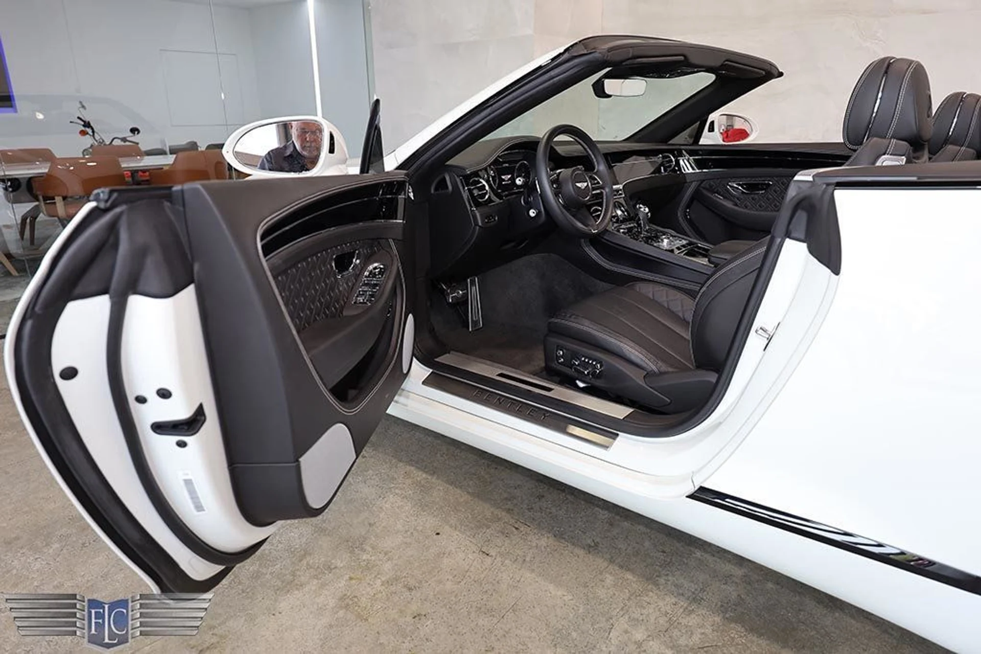 mph012_1192443201_used_2021_bentley_continental_gtcmullinerv8convertible_9689_23032853_13_1024_129bc6a59b