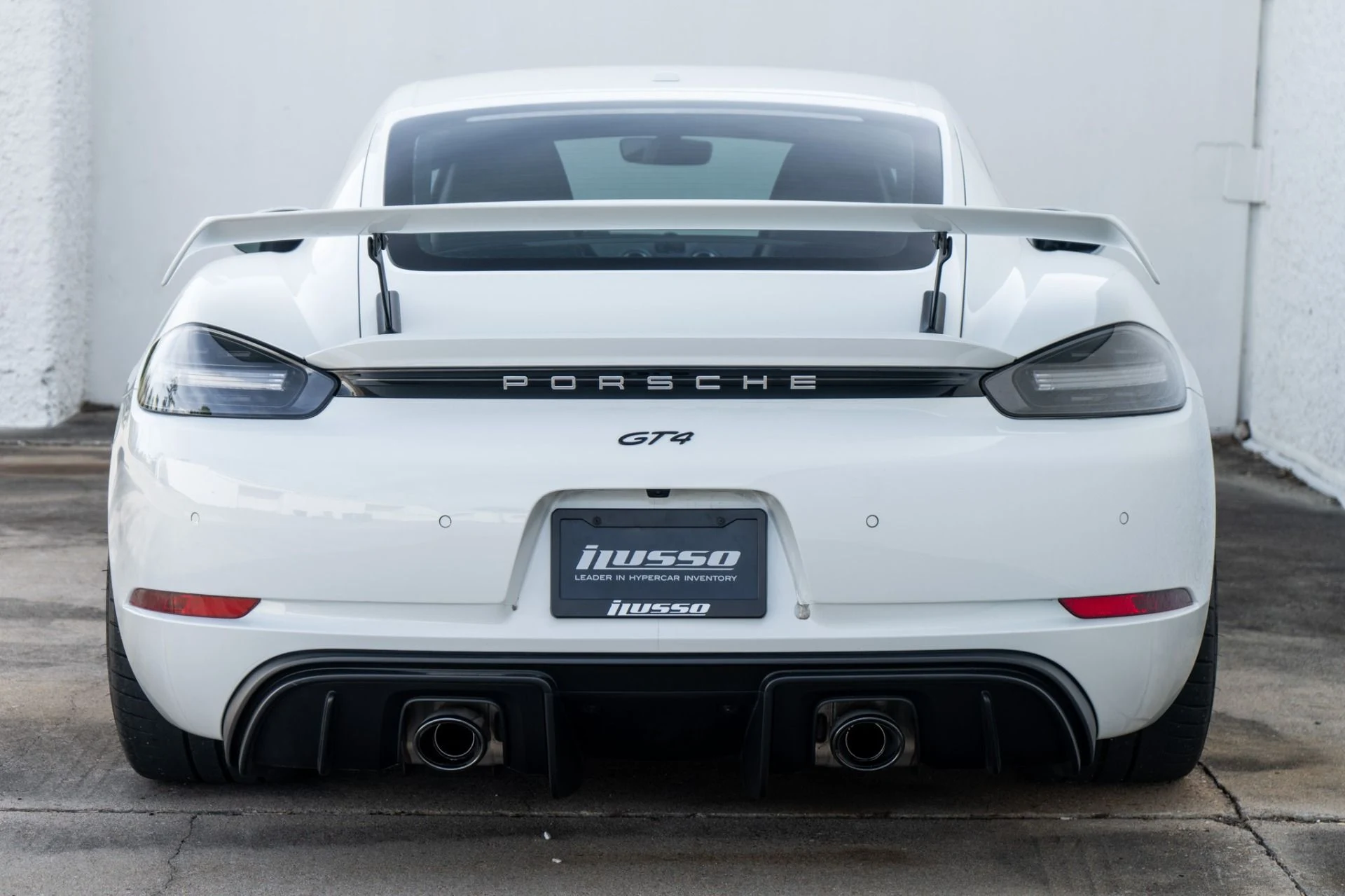 mph012_1192829980_Used_2022_Porsche_718_Cayman_GT_4_1773698341_b4ef7042d0